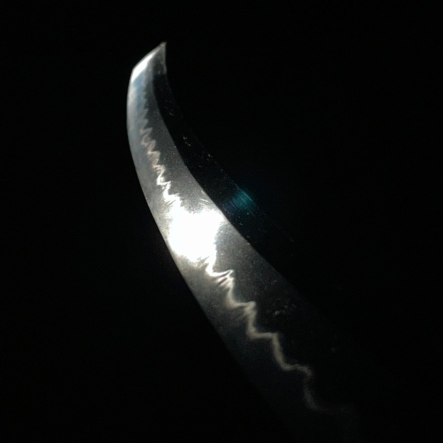 Astonishing Hamon Long Wakizashi, Edo period mumei