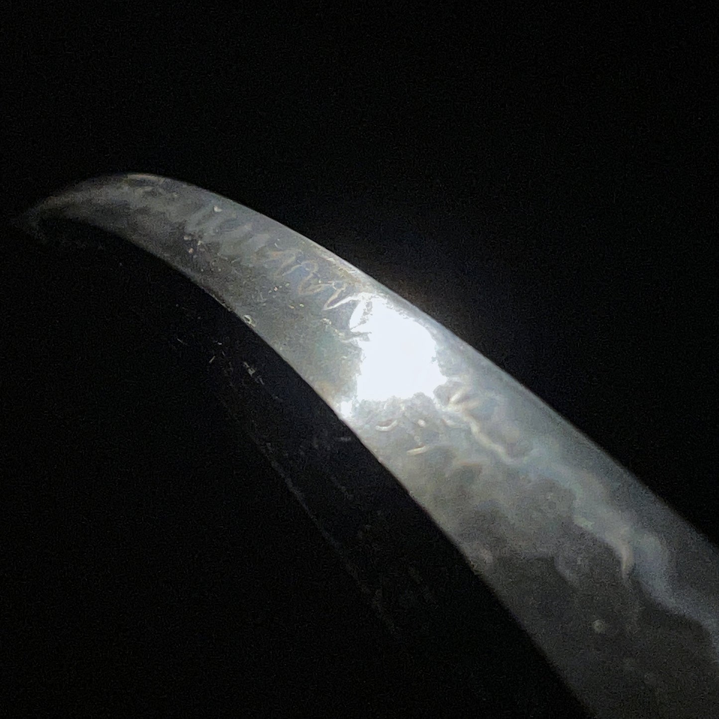 Shobuzukuri Wakizashi 菖蒲造脇差、 Kanemitsu 兼光 signed, Muromachi period