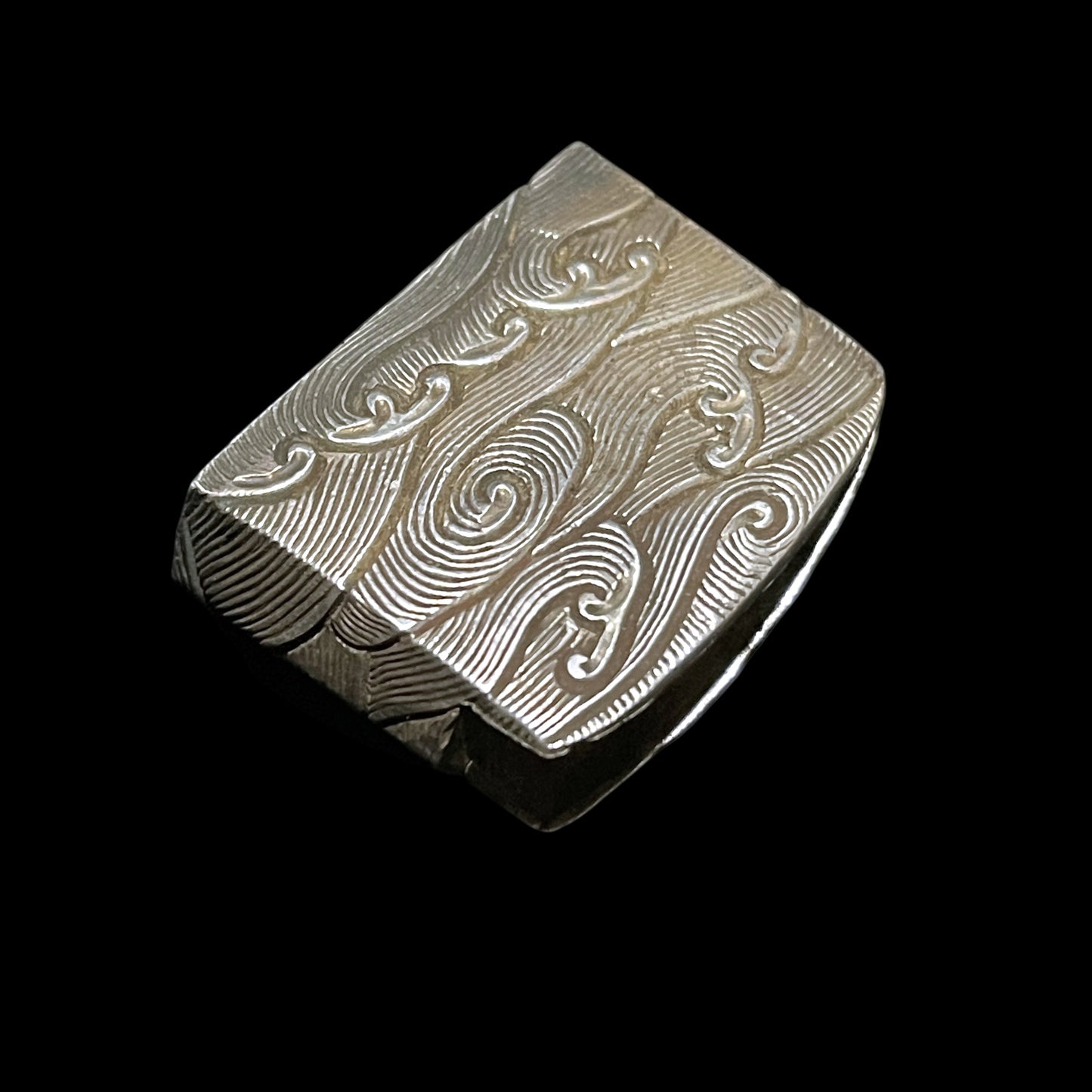 Sukesada 祐定 signed TANTO, Amazing Silver Habaki, Muromachi period