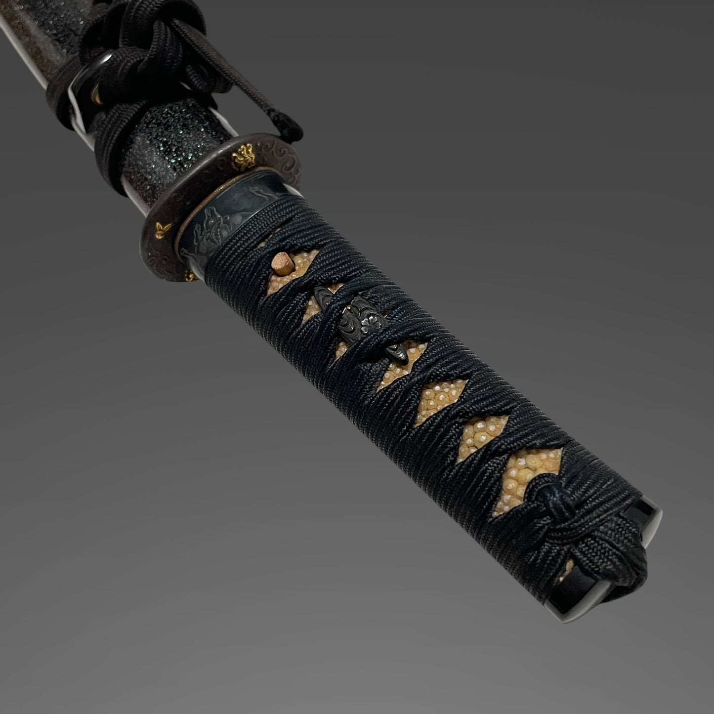 Hirazukuri Wakizashi, Noritsugu signed Fuchi, 鱮腹茎 Tanagobara-Nakago, with Kozuka