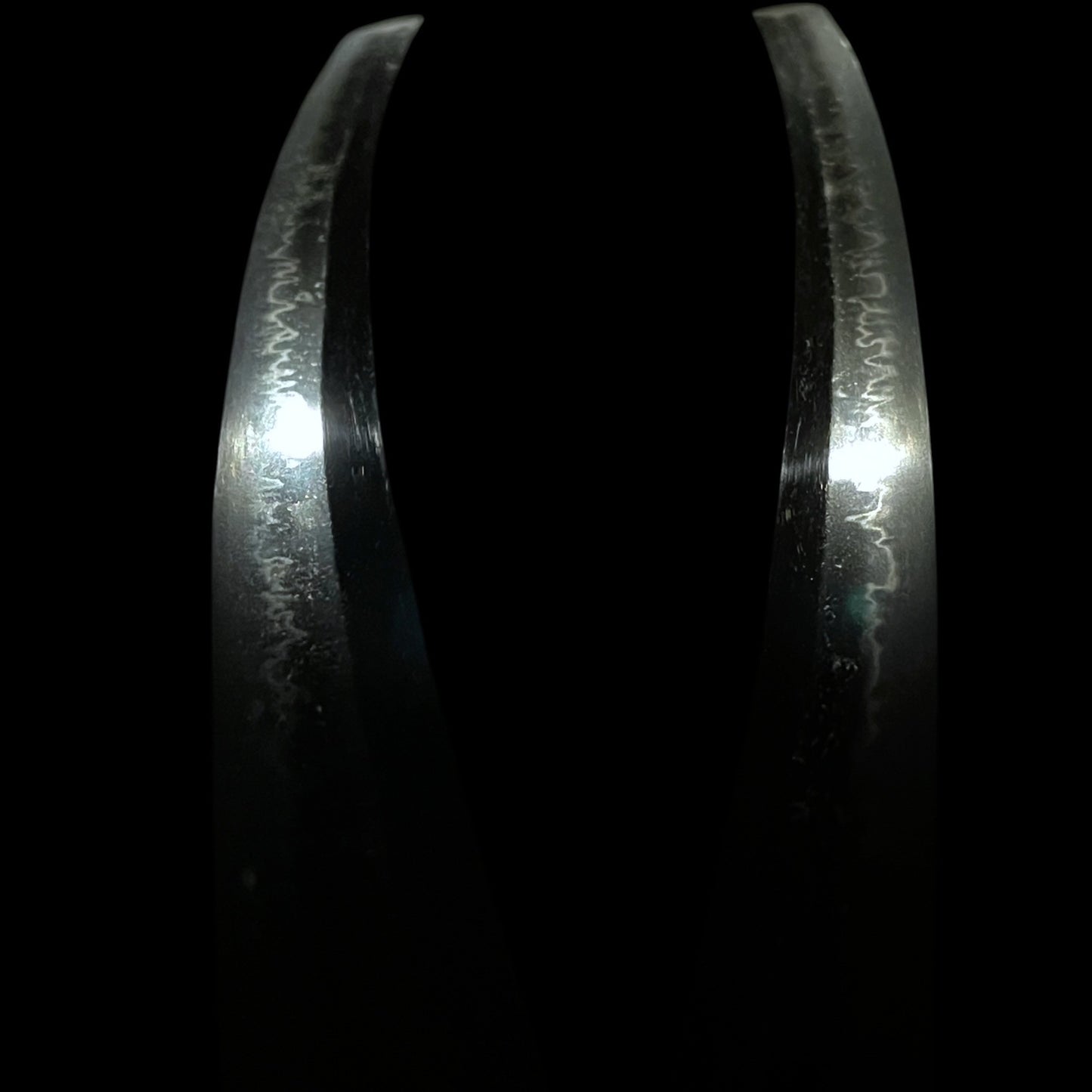 Beautiful Hamon Wakizashi, Masamitsu 正光 signed, Muromachi period