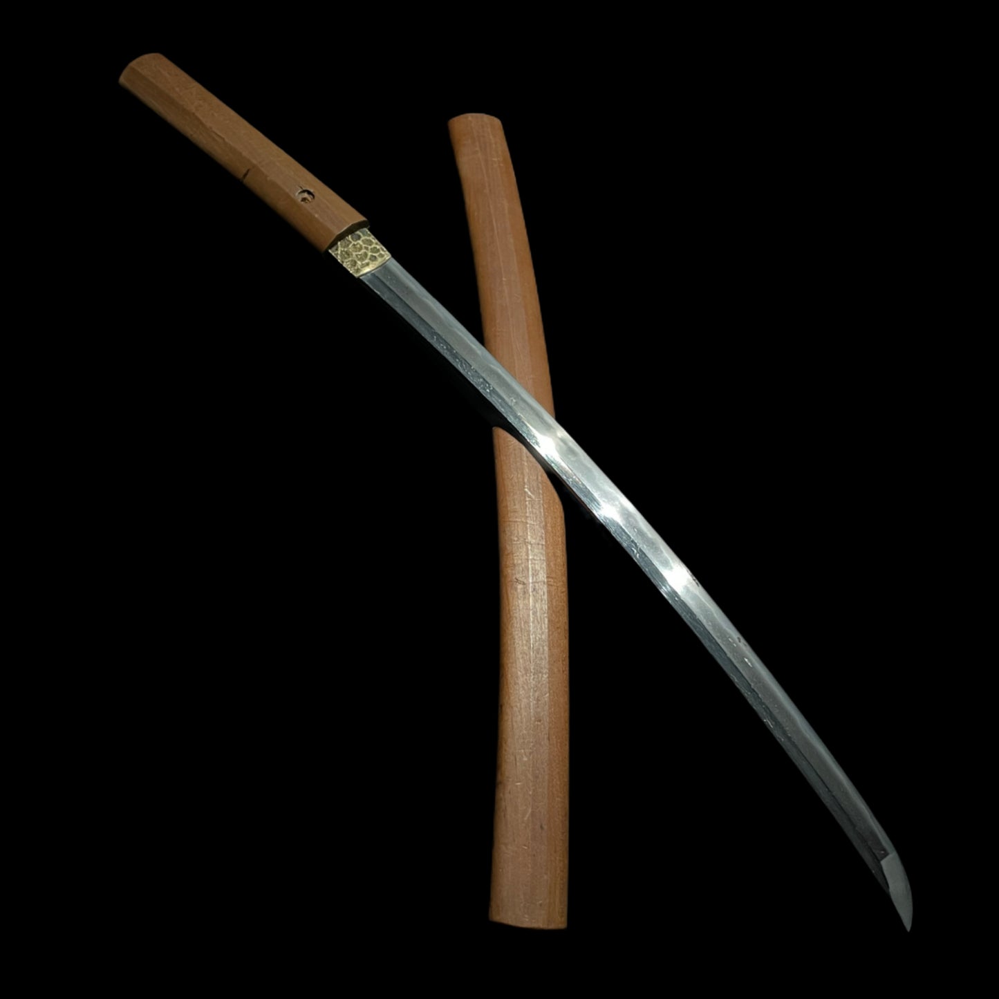 Notare Hamon Wakizashi in Shirasaya, Edo period mumei, 448mm (17.64 in.)