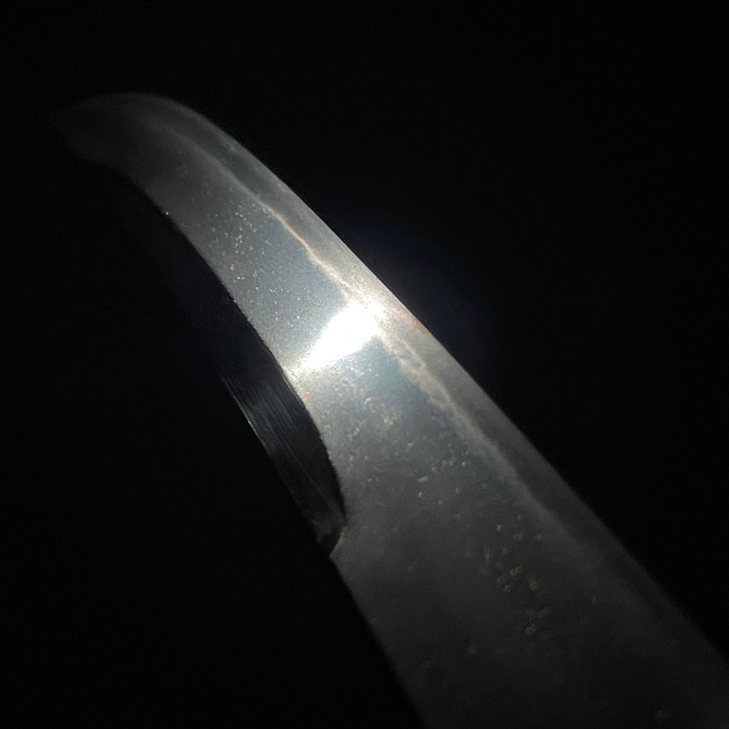 Unokubi-Zukuri 鵜首造, Koshikizami-Saya 腰刻鞘 TANTO, Thick Blade, with Dragon Kozuka