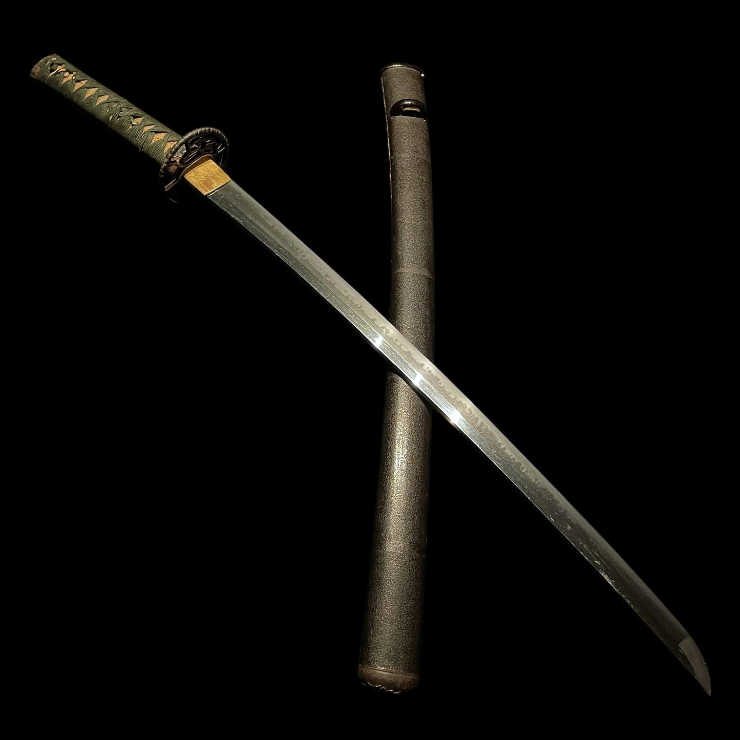Amazing Hamon Wakizashi, Interesting Menuki, Peony Fuchikashira, Edo period mumei