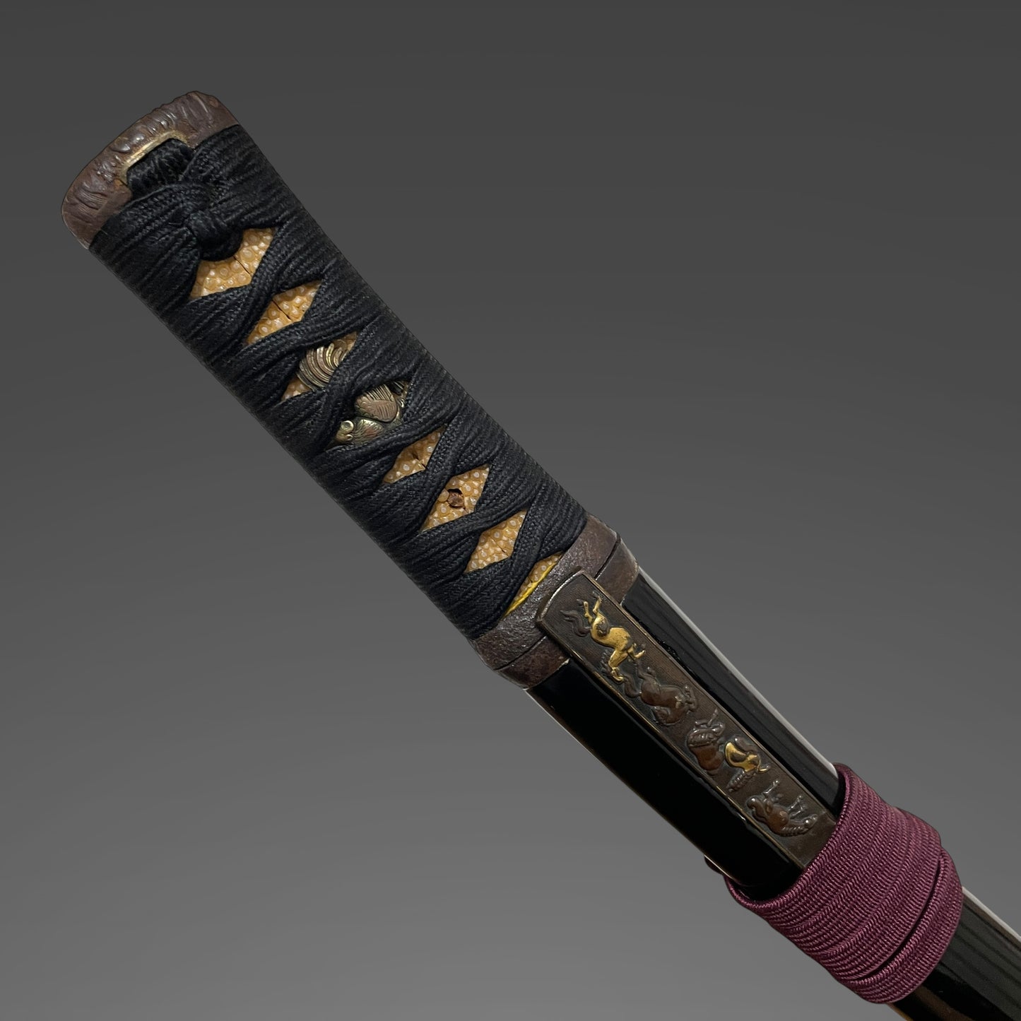 Aikuchi Koshirae TANTO 合口拵短刀, with Horse Kozuka, Edo period mumei