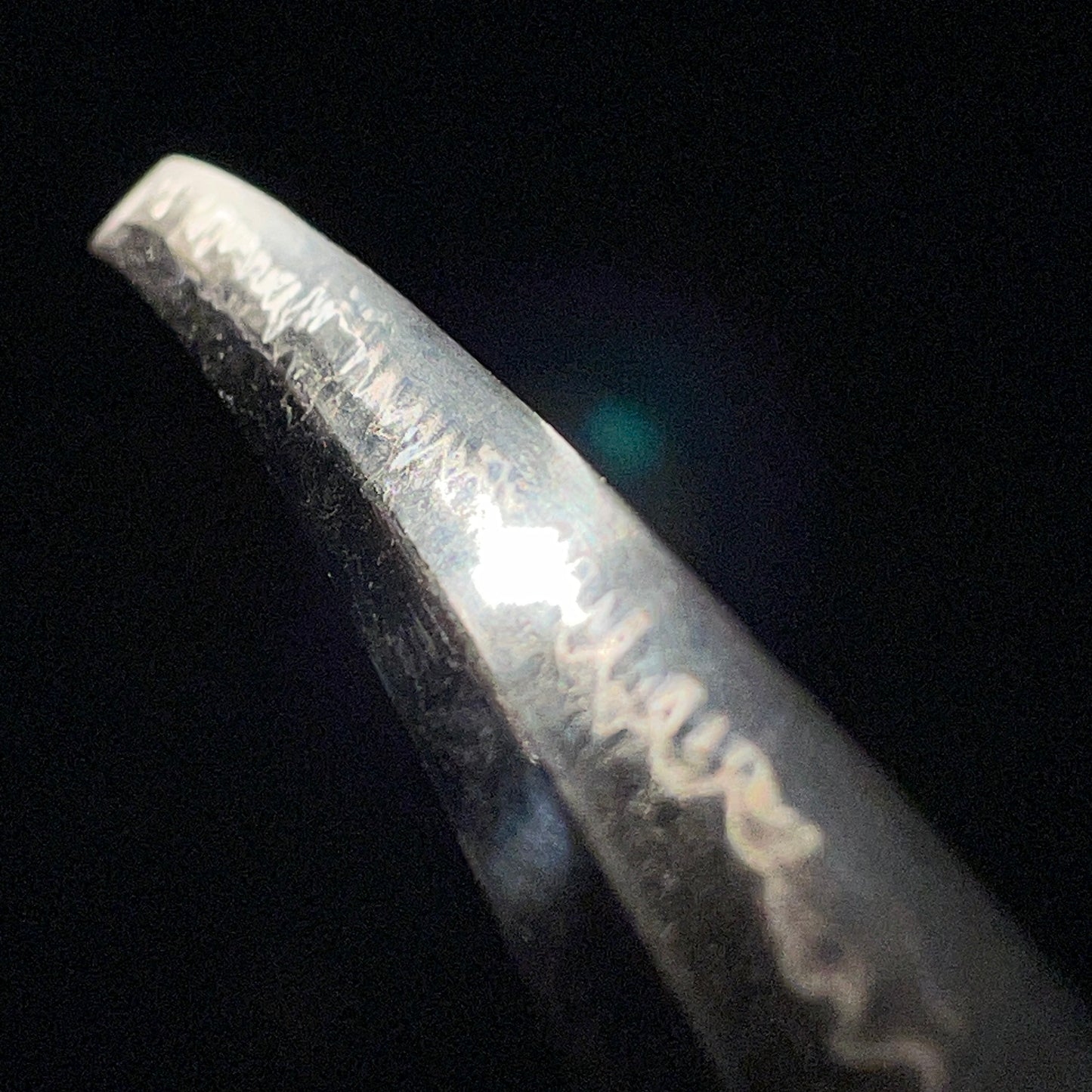 Tsutamon Fuchikashira 蔦紋縁頭 Long Wakizashi, Shakudo Shishi Menuki, Edo period mumei