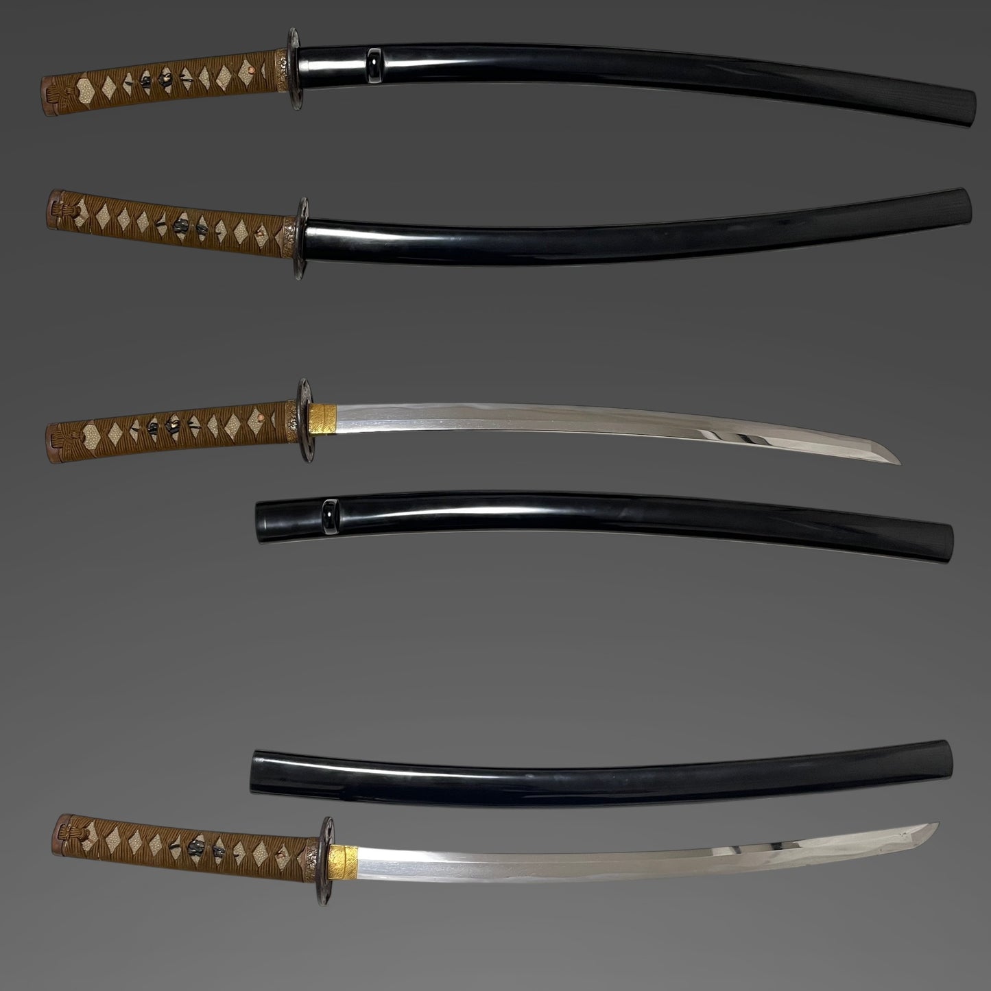 Soten-Tsuba 宗典鍔 Wakizashi, Paulownia Fuchikashira, Edo period mumei
