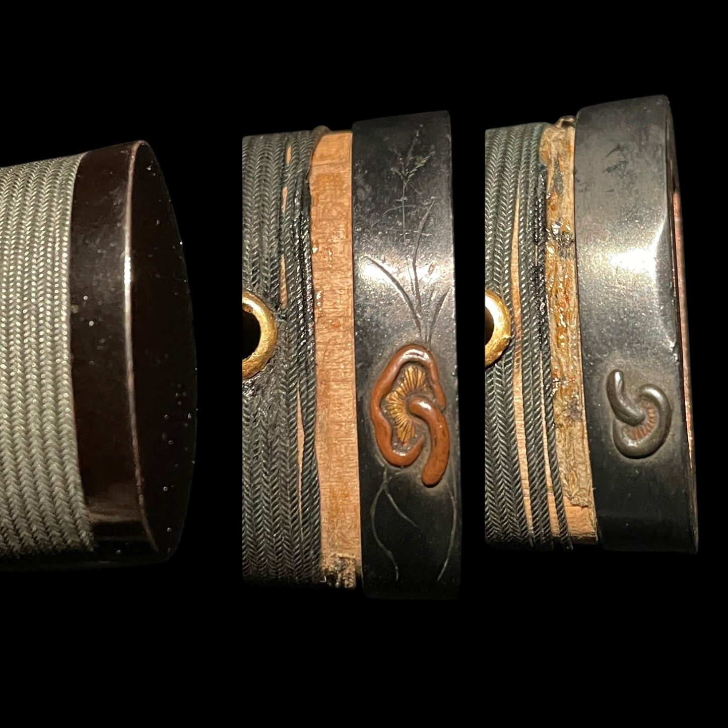 TANTO with KOZUKA, Mushroom Fuchi, Shishi Menuki, Edo period mumei