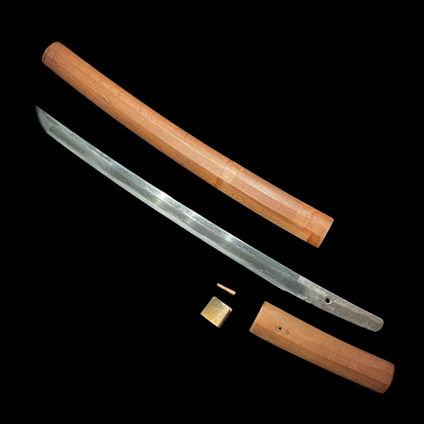 Short Wakizashi in Shirasaya, Kogunome 小互目 Hamon, Edo period mumei