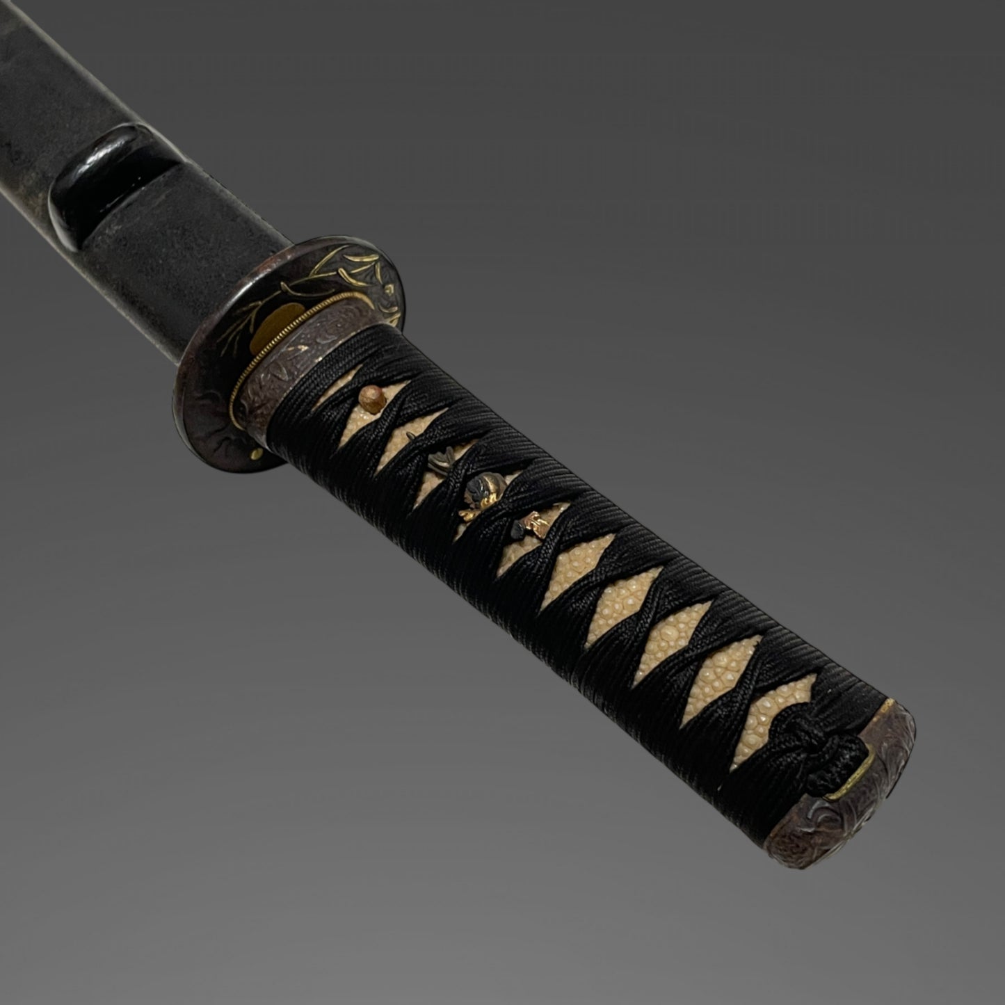 Autumn Plant Fittings Wakizashi, Susuki and Moon Tsuba, Edo period mumei