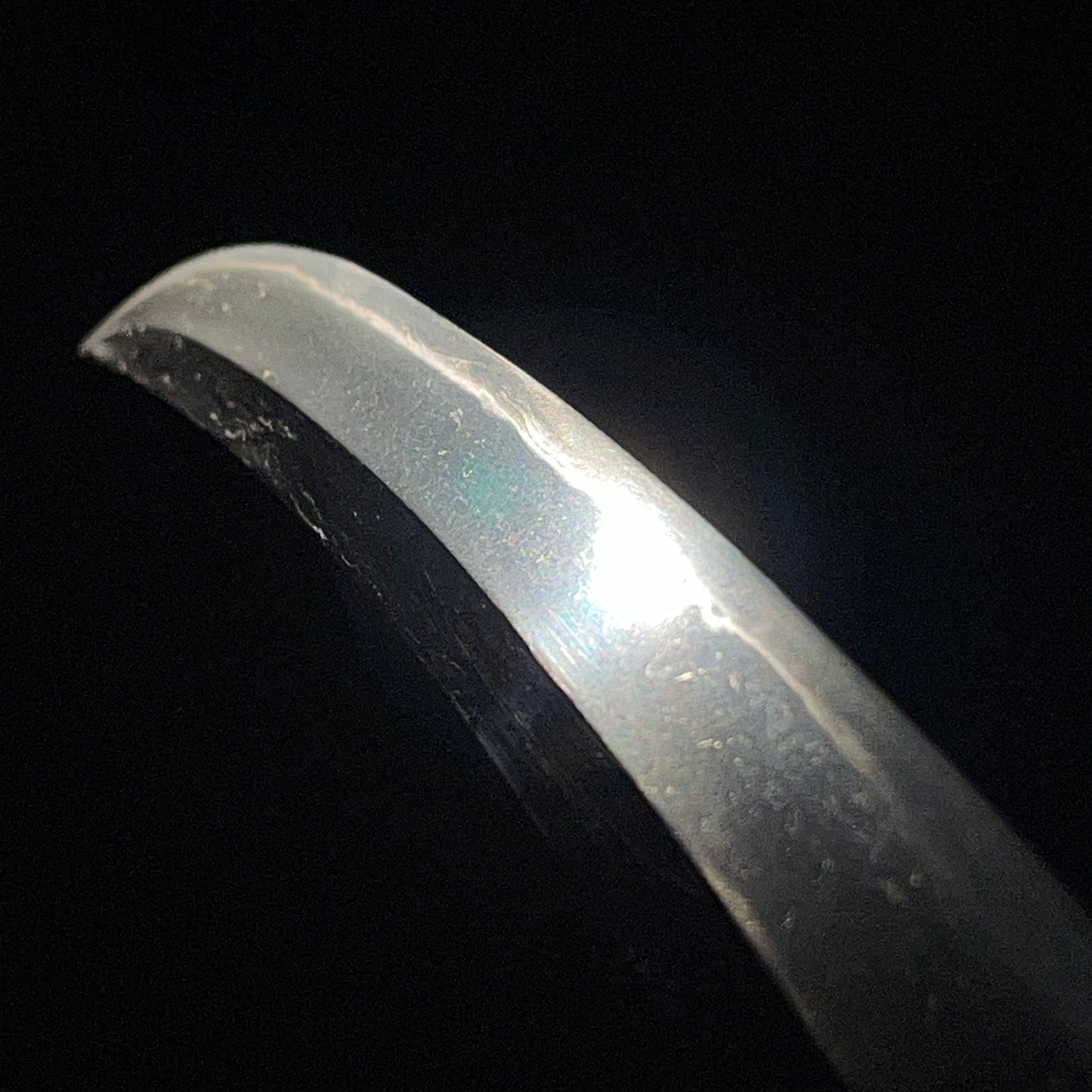 Kai-Mihara 貝三原 Shobuzukuri Wakizashi, Yoshinobu 好信 signed Fuchi,  Muromachi period