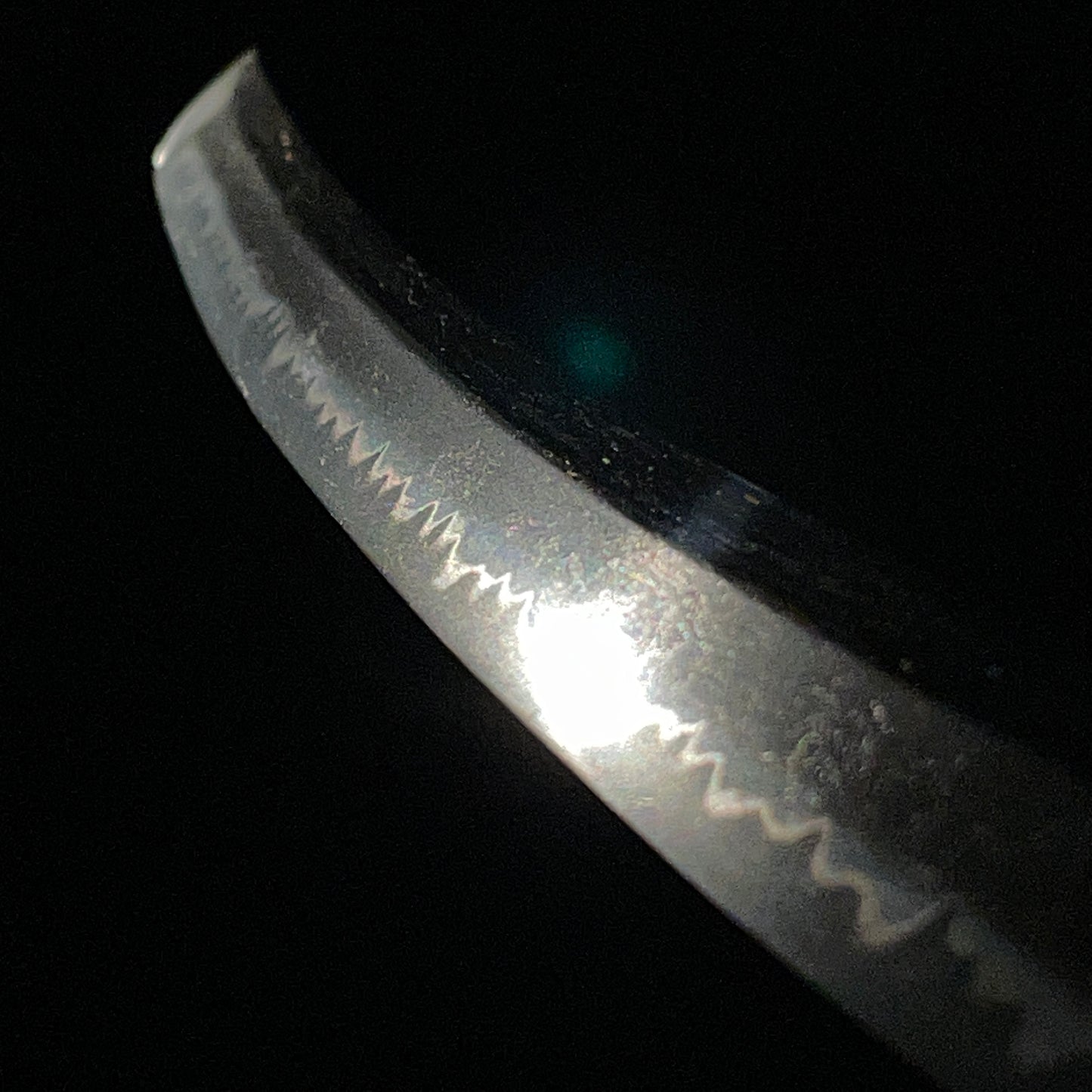 Sanbonsugi-Hamon 三本杉刃文 Wakizashi, Shichifukujin Fittings, Muromachi period mumei