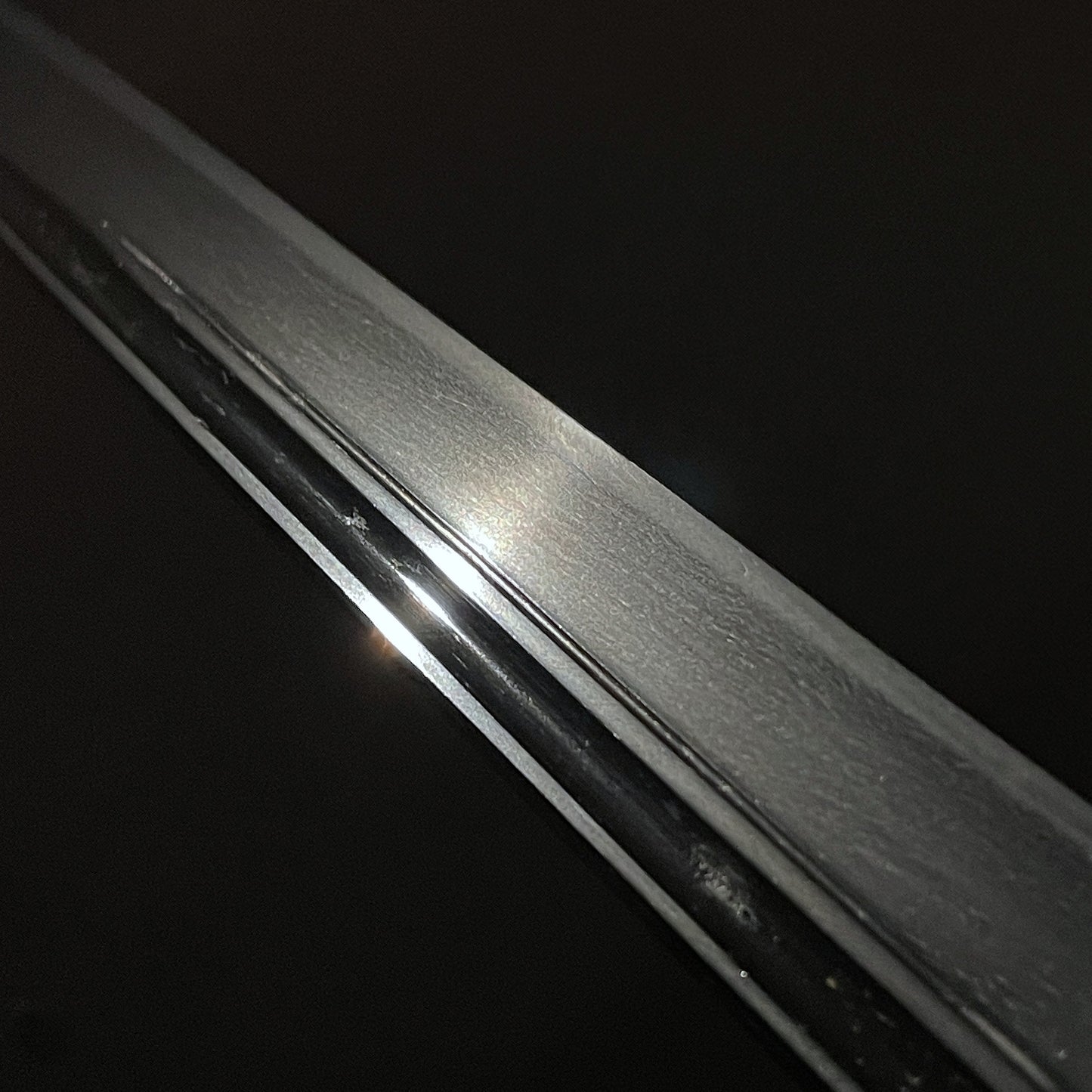 Masamehada 柾目肌 Red TANTO, Autumn leaves TSUBA, Muromachi period mumei