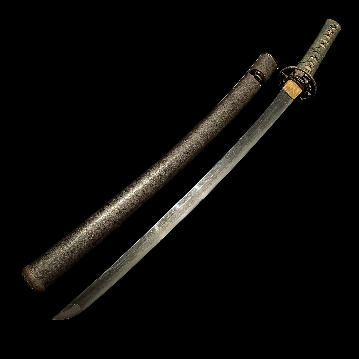 Amazing Hamon Wakizashi, Interesting Menuki, Peony Fuchikashira, Edo period mumei