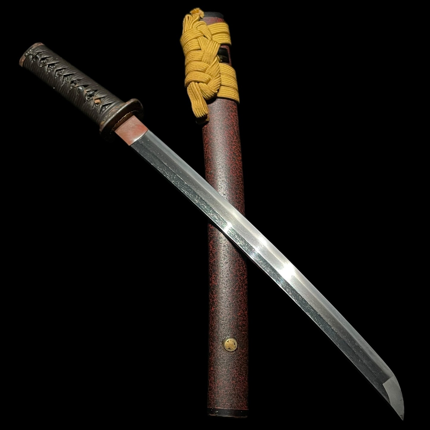 Red Wakizashi with Kozuka, Shakudo Horse Menuki, Aoimon 葵紋 Scabbard, Edo period