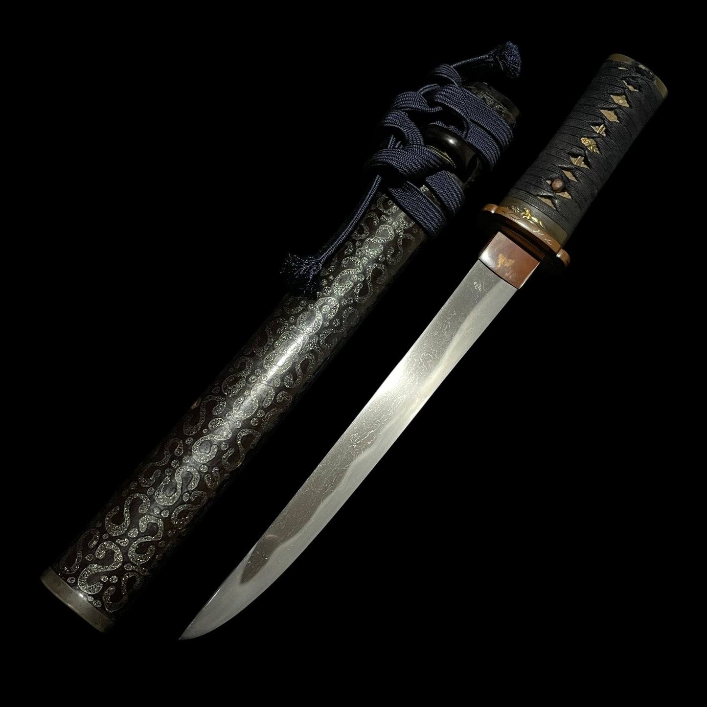 Kawarinuri-Saya 変塗鞘, Horse Fuchikashira TANTO, Edo period mumei