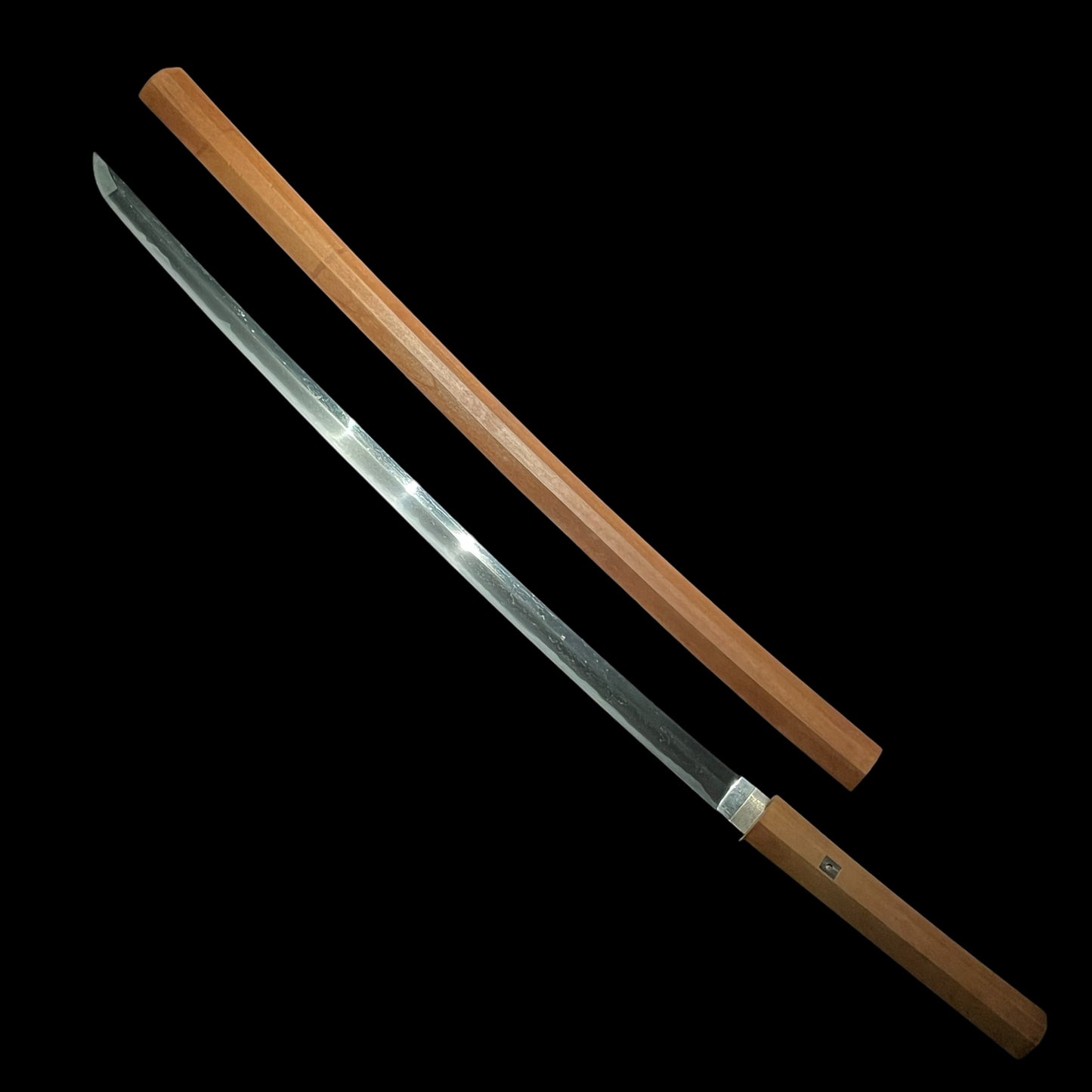 Heavy weight KATANA, Gunome-Choji 互目丁子 Hamon,  Edo period mumei