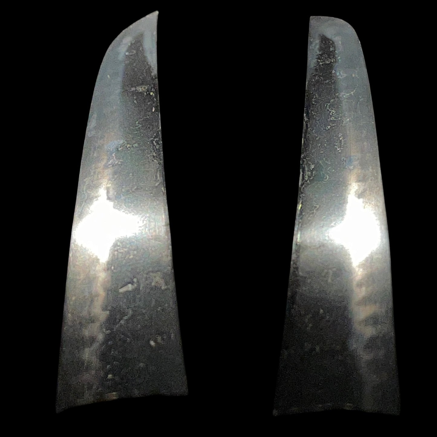 Kanegishi 兼岸 signed Tanto, Late Muromachi period, NBTHK Certificate