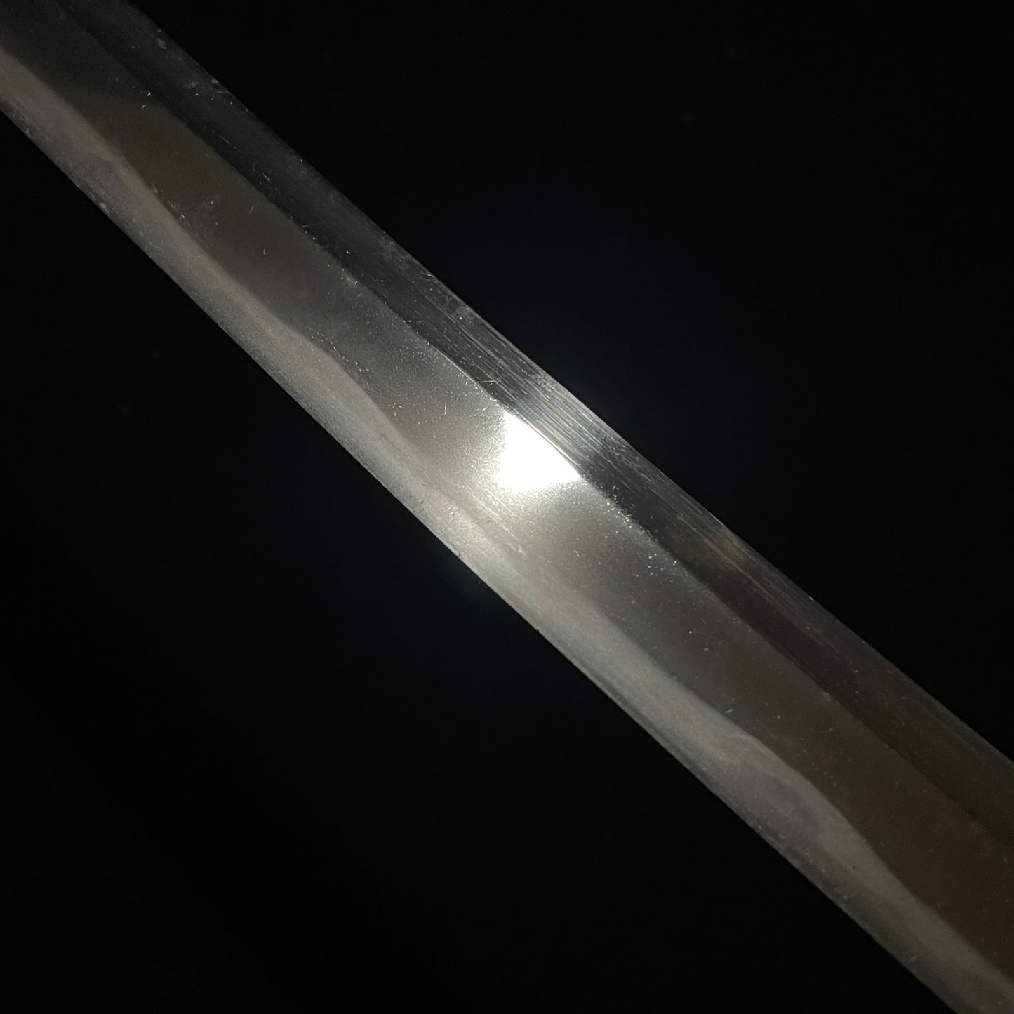 Long Wakizashi in Shirasaya, Edo period mumei, Kogunome-Hamon