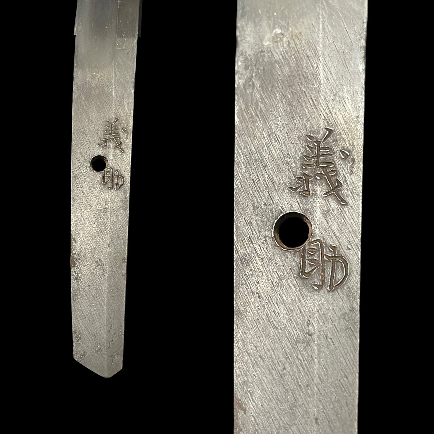 Gisuke 義助 signed Wakizashi in Shirasaya, Edo period