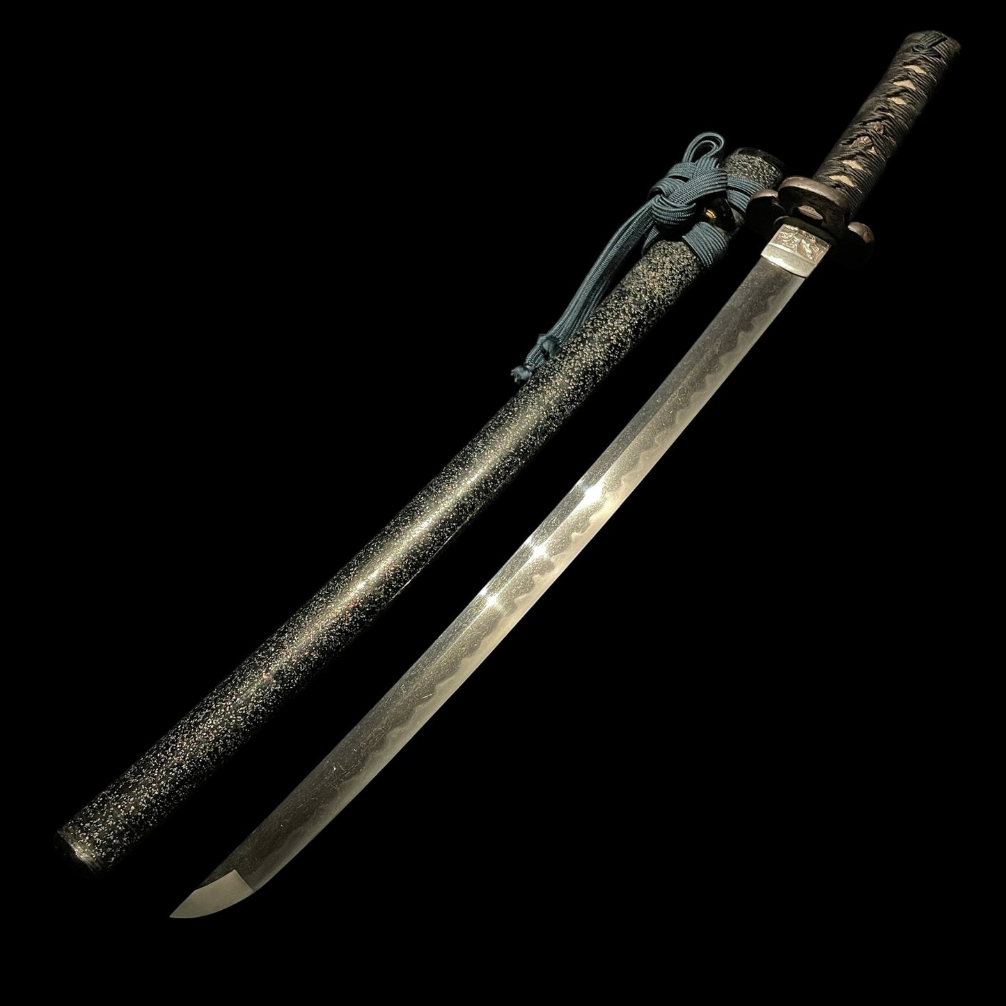 Aogaimijin-Saya 青貝微塵鞘 Wakizashi, Thick Tsuba, Edo period mumei