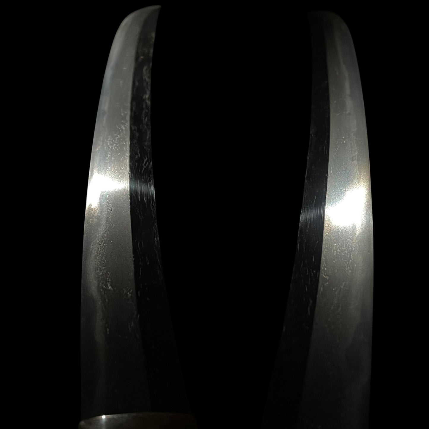 Shobuzukuri Wakizashi 菖蒲造脇差, Osafuneju Katsumitsu 長船住勝光 signed, Muromachi period