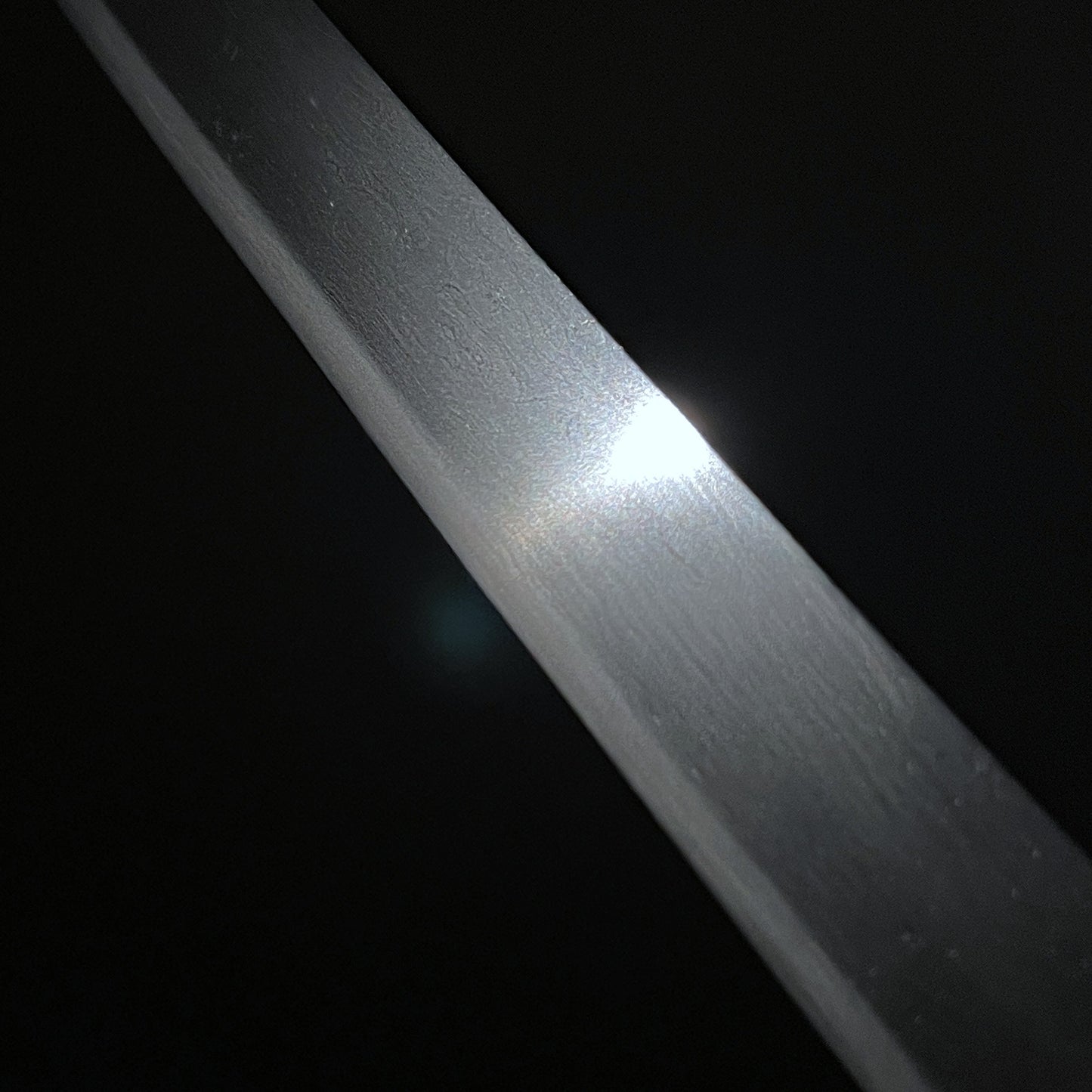 Fuyuhiro 冬広, Hadamono 肌物 Wakizashi, Muromachi period, NBTHK Certificate