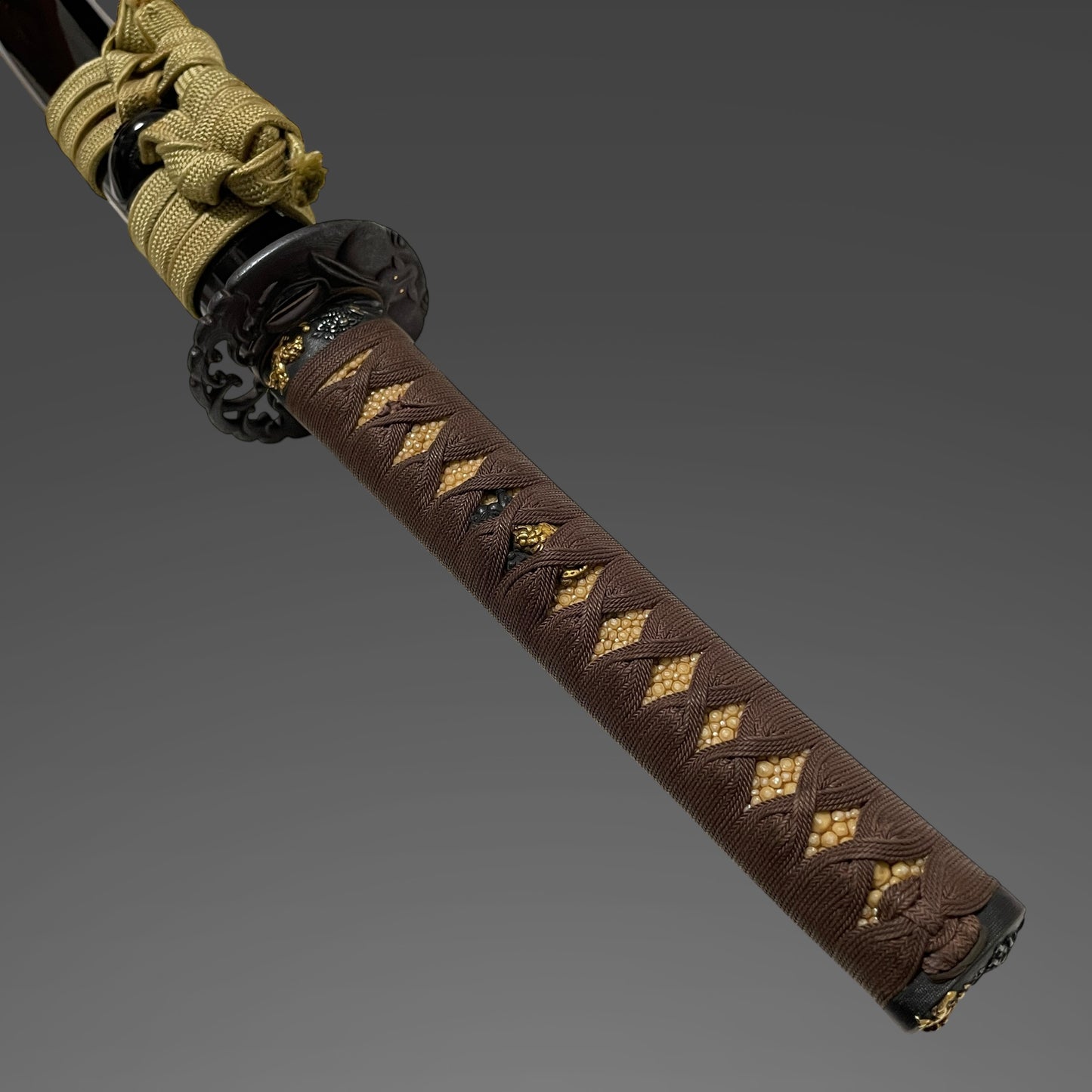 Wonderful Tsukamae Long KATANA, Wave and Rabbit Tsuba, Shishi Fuchikashira