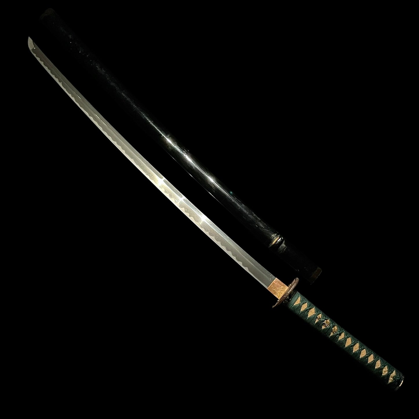Dragon Fuchikashira KATANA, Sakakura Gonnoshin Terukane 坂倉言之進照包 signed, Itomaki Sukashi Tsuba