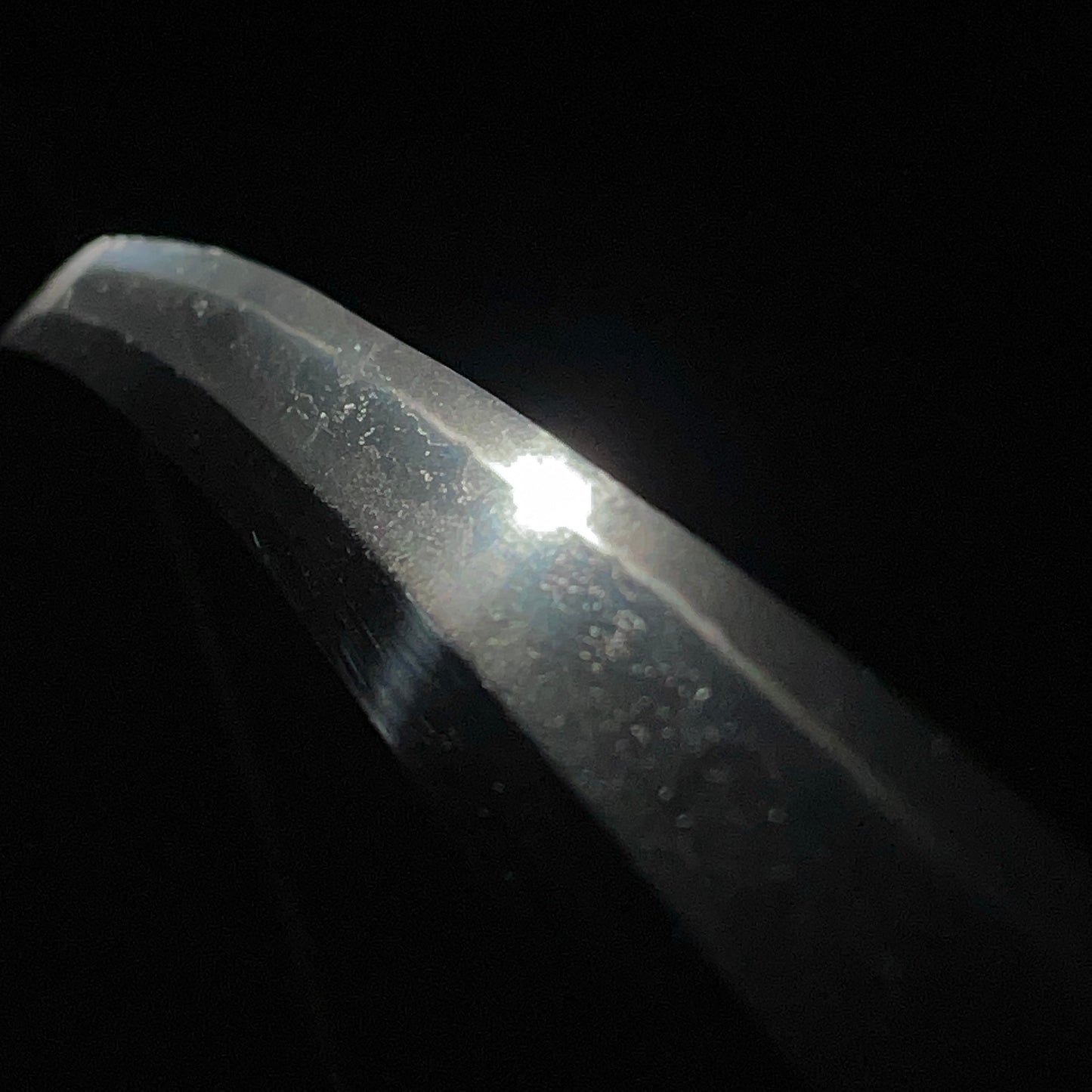 Black Suguha Wakizashi, Jinbutsu-Tsuba 人物図鍔, Edo period mumei