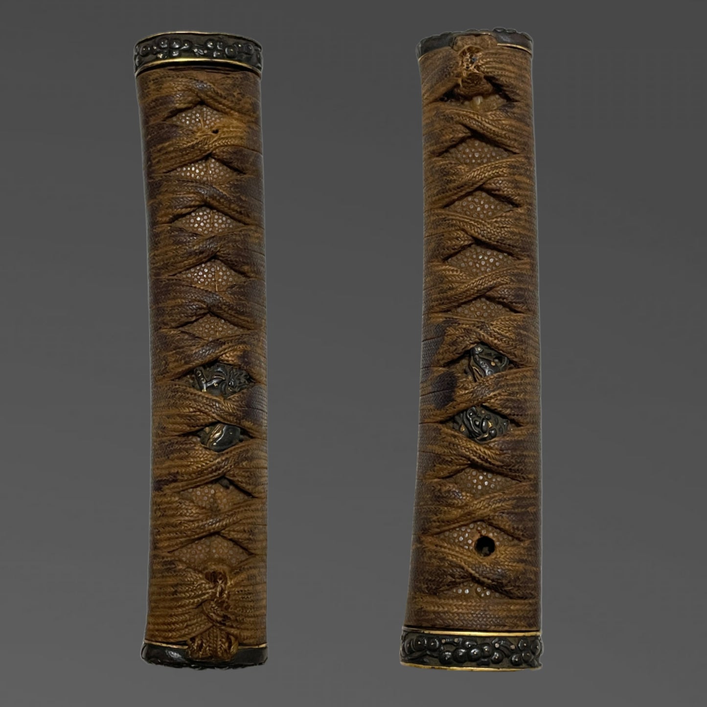Pine needle Fuchikashira Long Wakizashi, Shishi Menuki, Muromachi period mumei