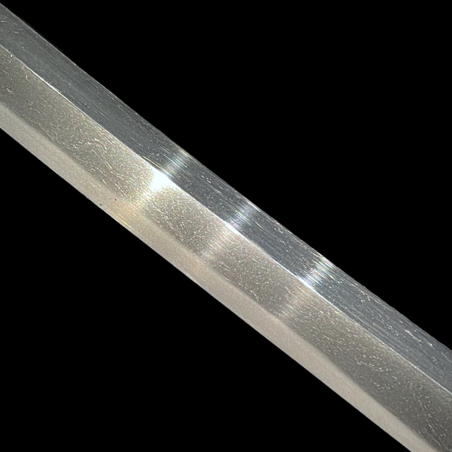 Red Wakizashi, Bishuosafune Norimitsu / February 1476 signed, Muromachi period