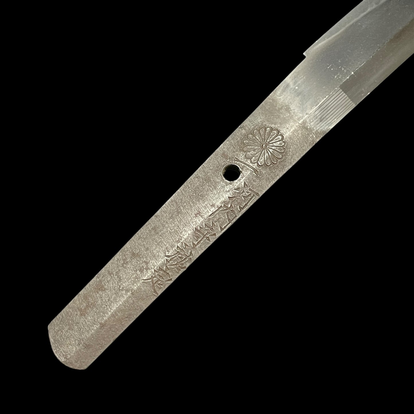 KIKUMON 菊紋 Long Wakizashi, Kawachinokami Sukesada 河内守祐定 signed, Edo period