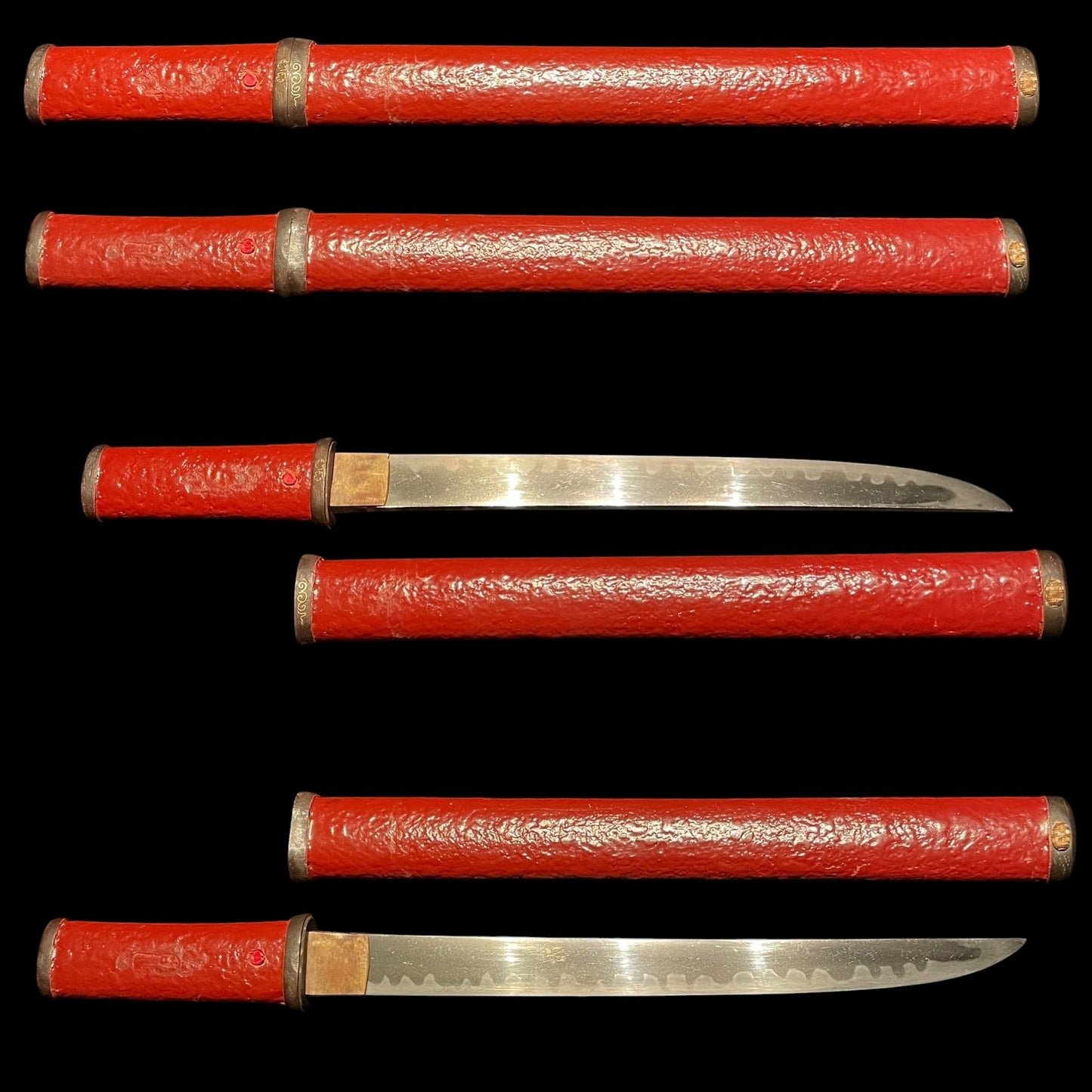 Red Aikuchi Tanto, Kanehide 兼栄 signed, Late Muromachi period, Mino School