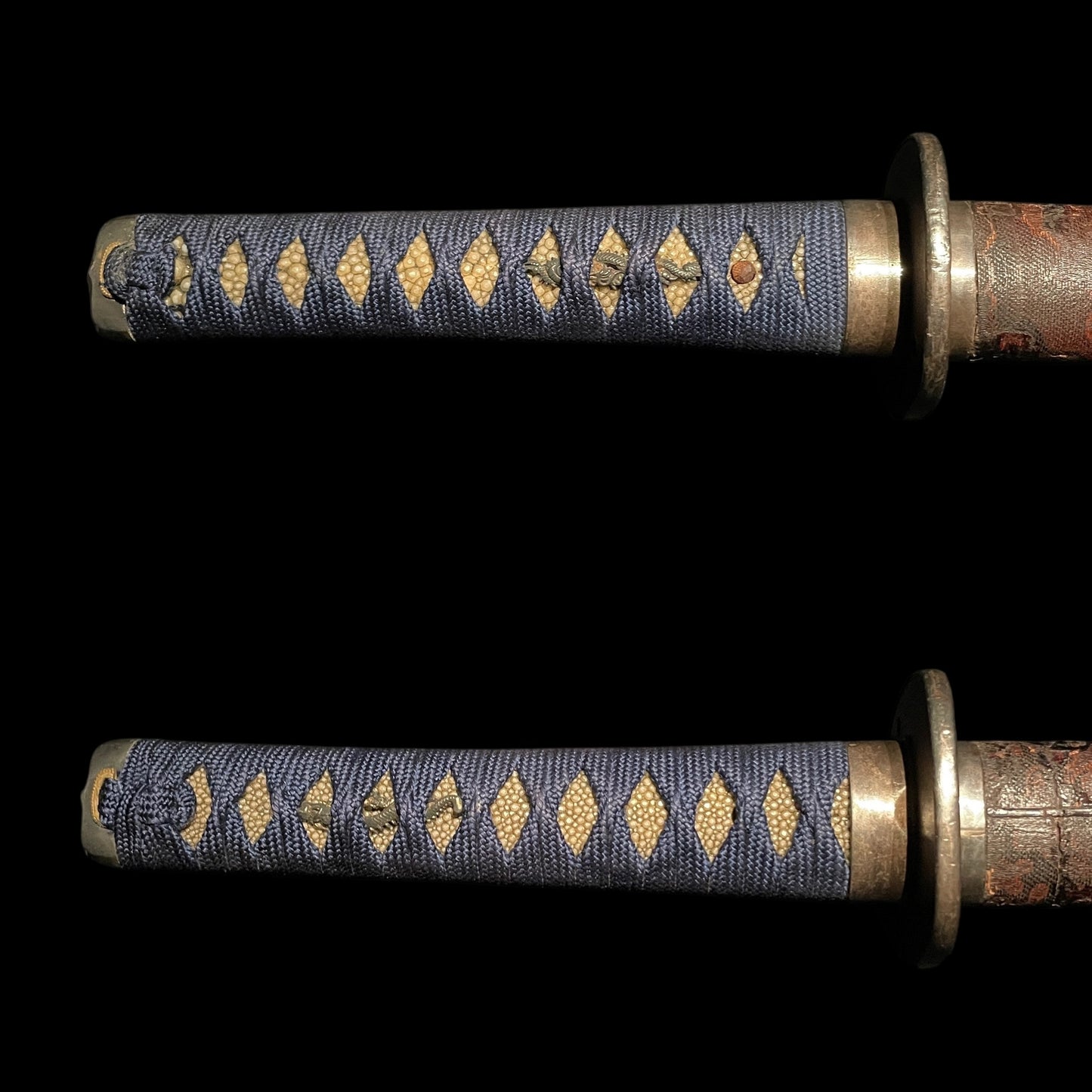 Nishiki-Zutumi 錦包鞘 Long WAKIZASHI, Edo period Mumei