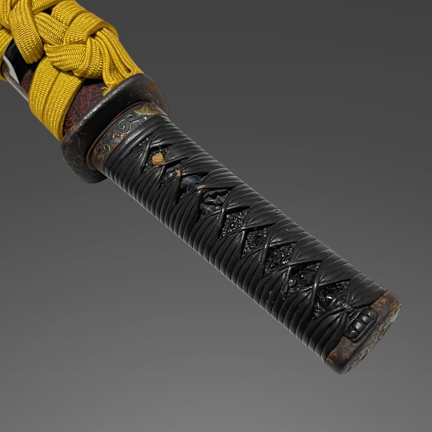 Red Wakizashi with Kozuka, Shakudo Horse Menuki, Aoimon 葵紋 Scabbard, Edo period