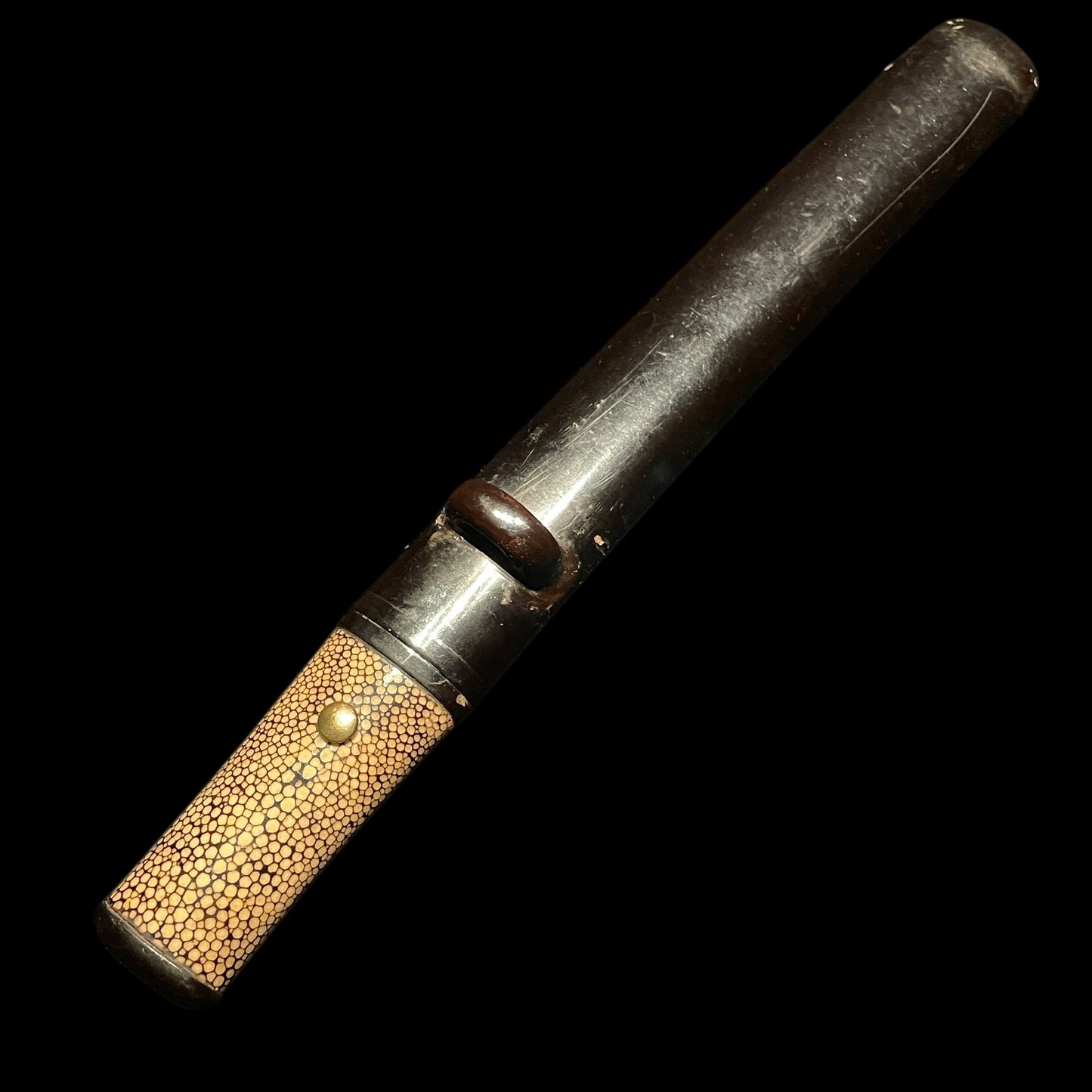 Aikuchi TANTO, Sadamune 貞宗 signed, Masamehada 柾目肌, Muromachi period