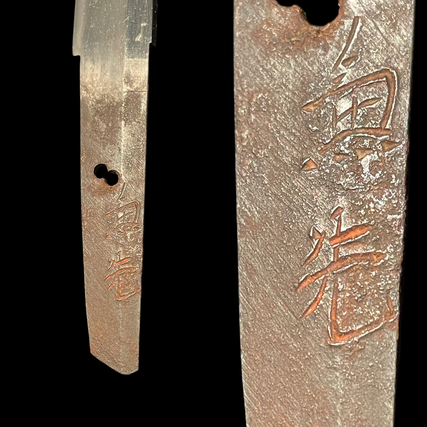 Kanesaki 兼先 signed, Shinogi-Zukuri TANTO in Shirasaya, Edo period