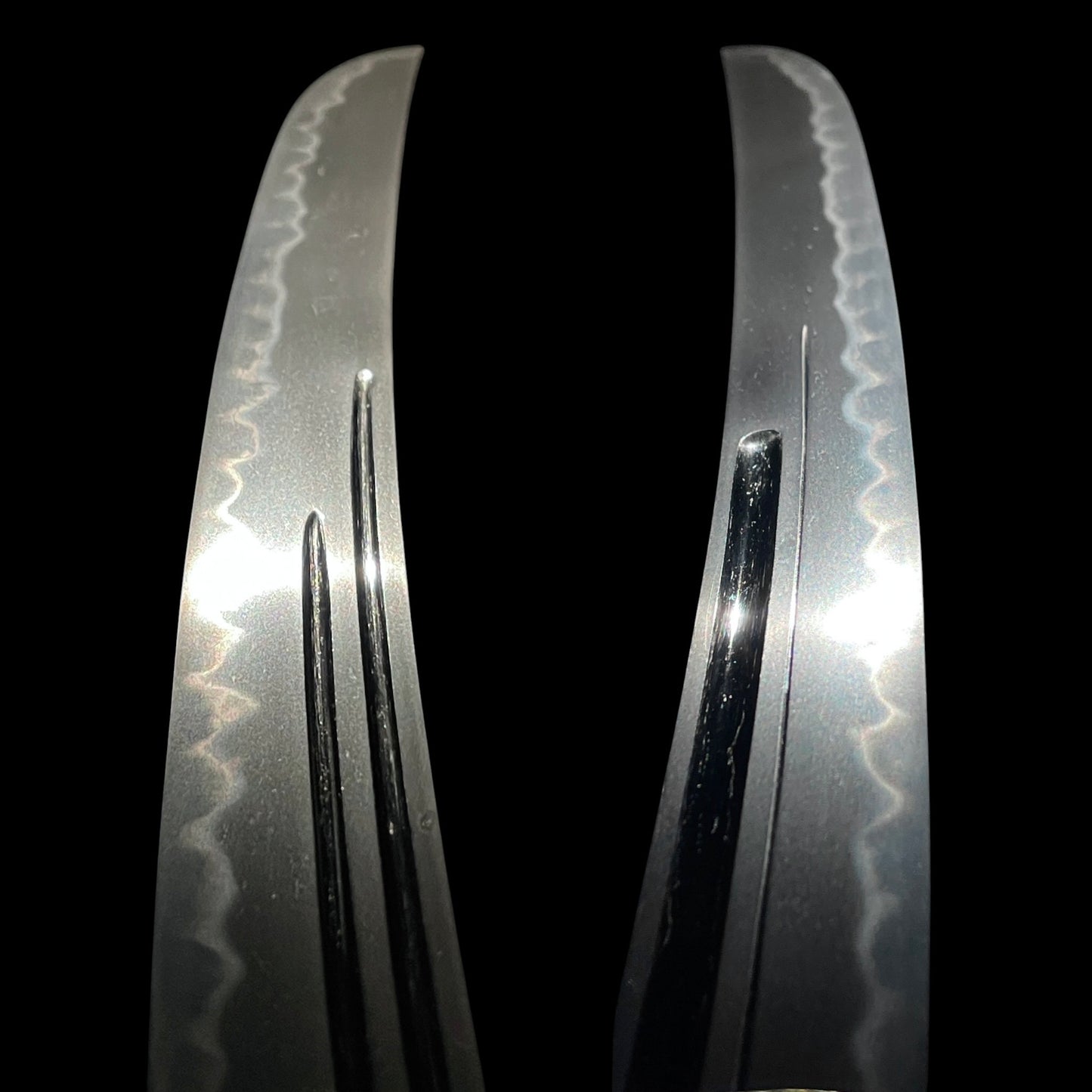 Kanenori 兼法, Danbira 段平 Wakizashi, Very wide blade, Muromachi period, NBTHK Certificate
