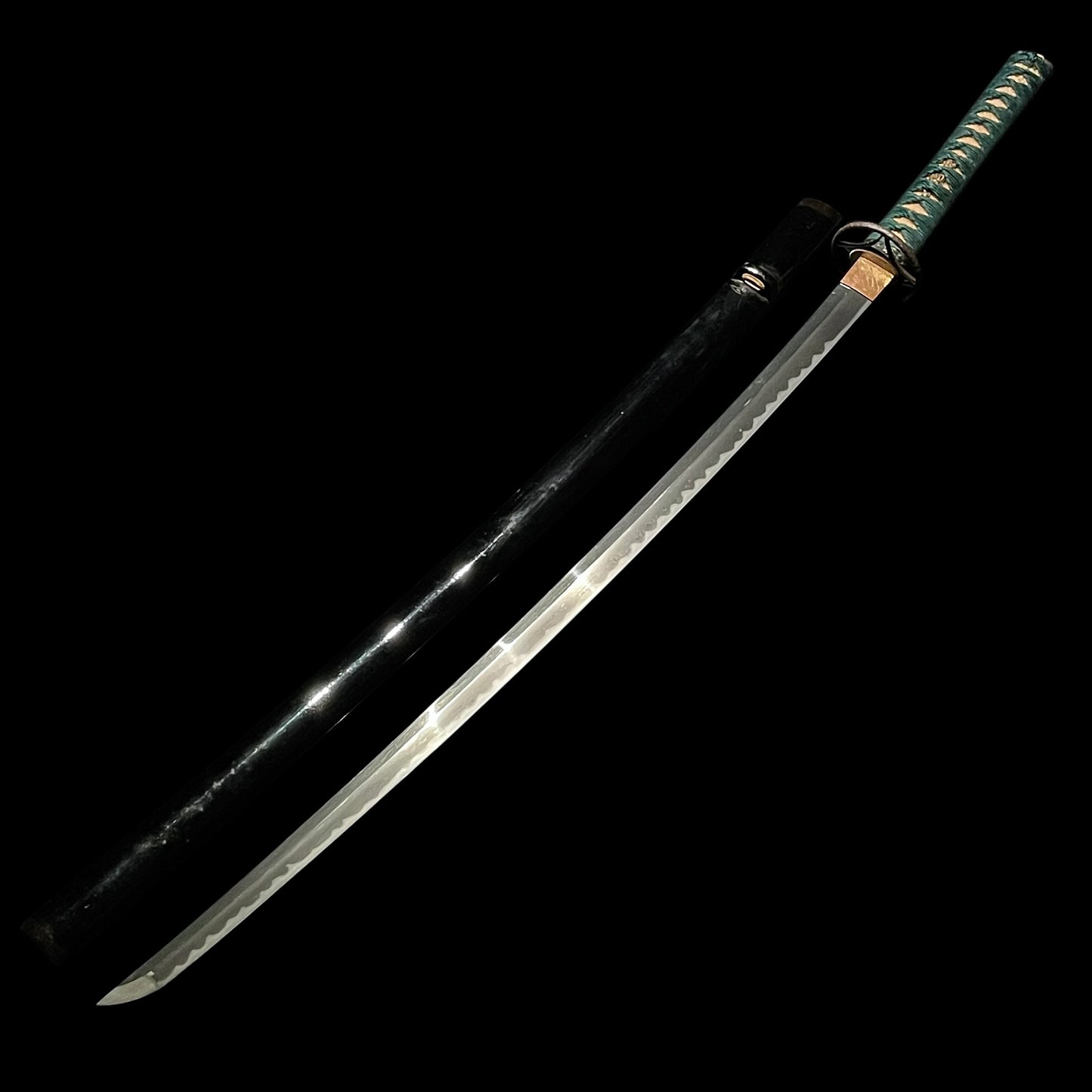 Dragon Fuchikashira KATANA, Sakakura Gonnoshin Terukane 坂倉言之進照包 signed, Itomaki Sukashi Tsuba