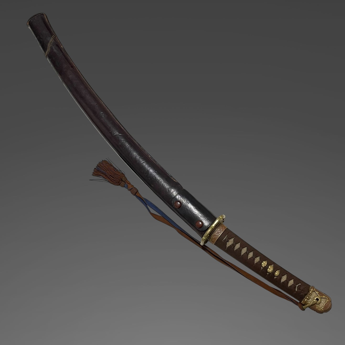 Short GUNTO 短寸軍刀 with Tassel, 大反り Oozori, WW2 Japanese Army Officer Sword