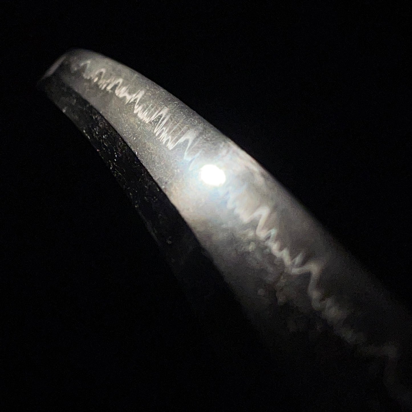 Amazing Hamon Short WAKIZASHI in Shirasaya, Edo period mumei