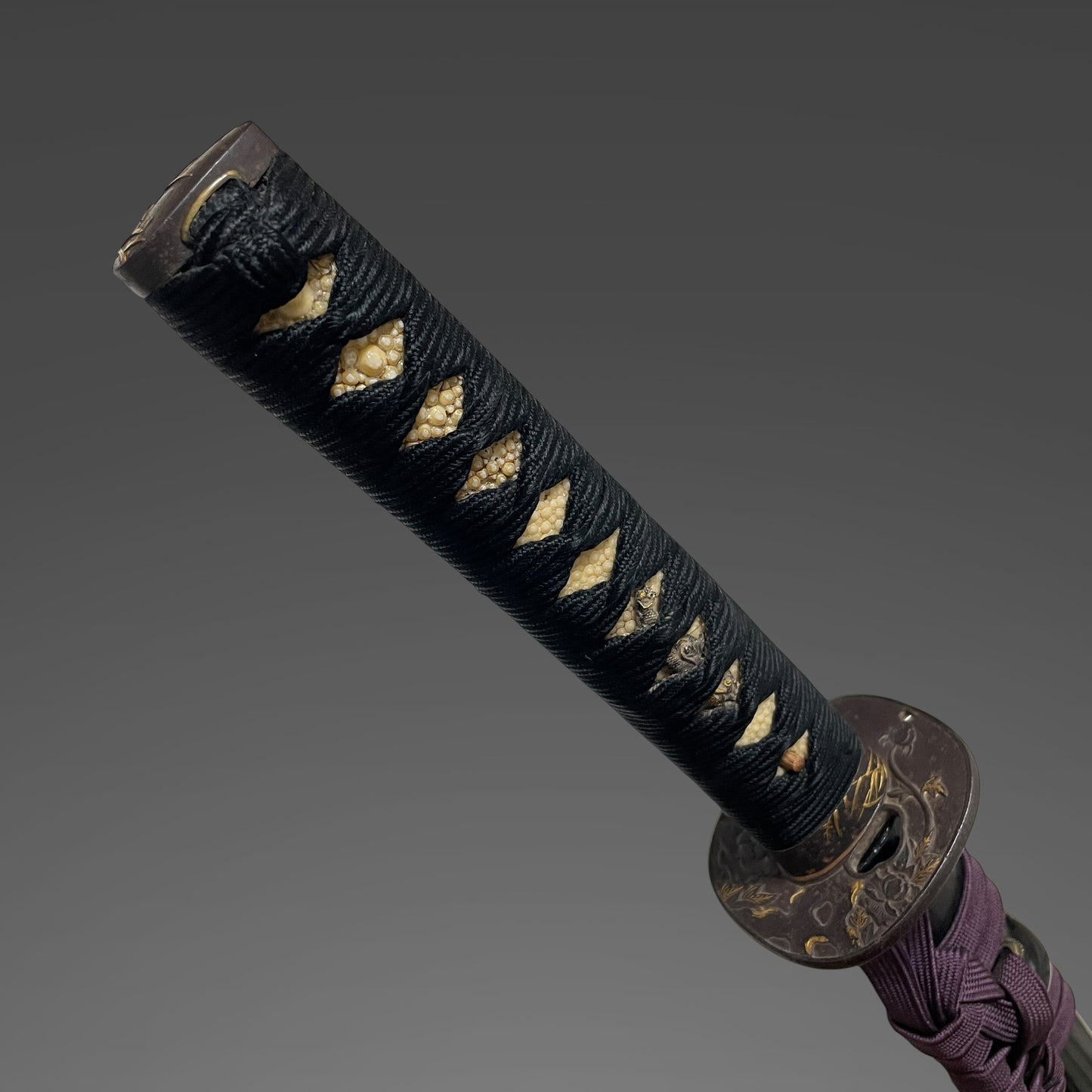 Long Wakizashi with Shirasaya, Peony Tsuba, Waterwheel Habaki, Edo period mumei