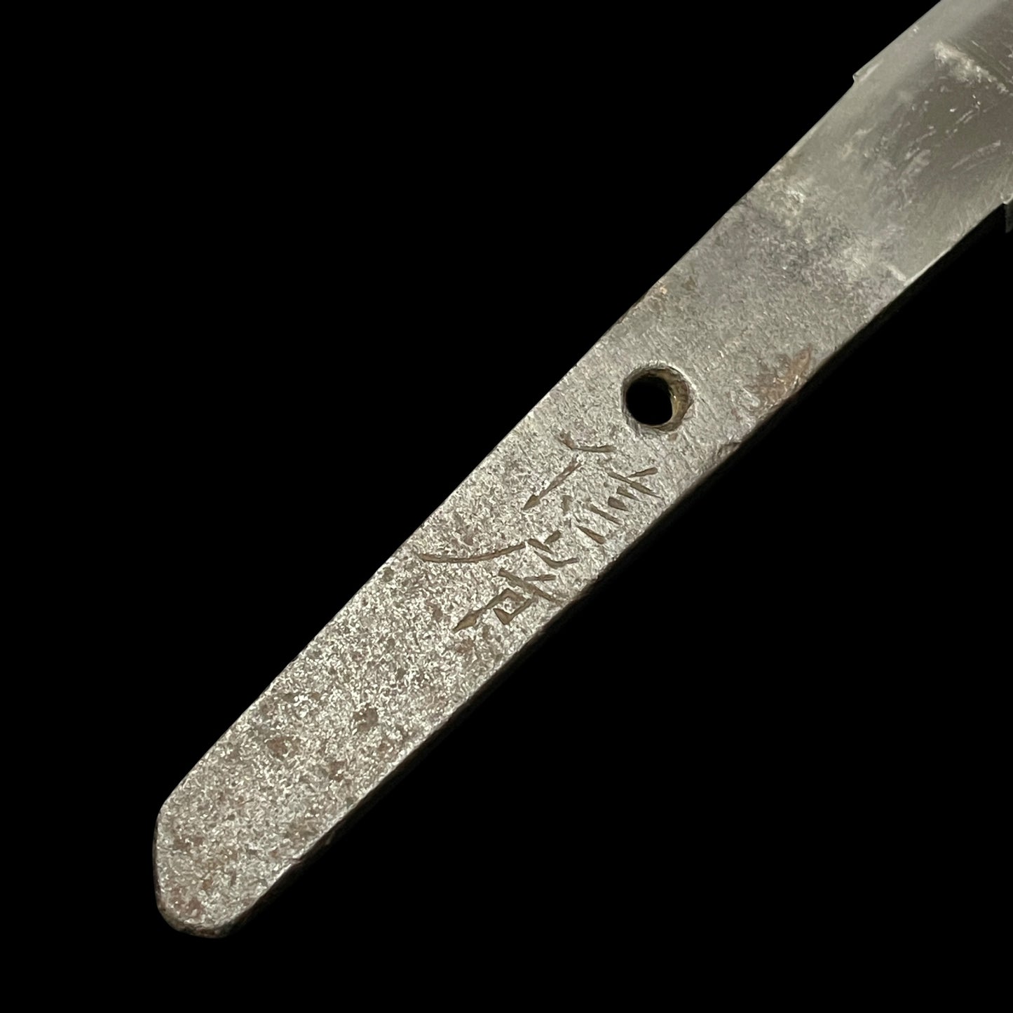 Yoroidoshi 鎧通し TANTO, Nobufusa 信房 signed, Thick Blade, Copper Fittings, Muromachi period