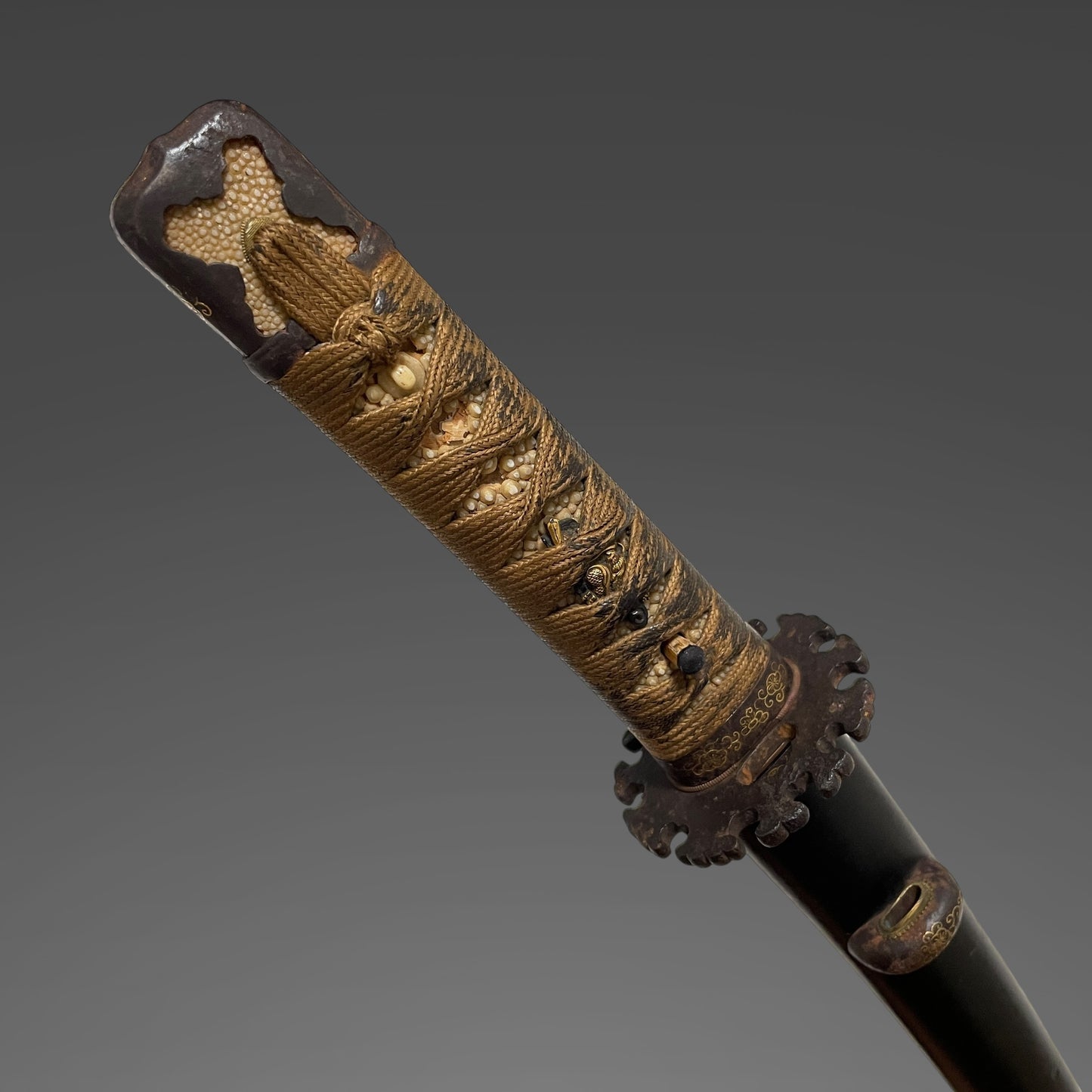 Handachi Koshirae 半太刀拵 Wakizashi, Dragon Menuki, Edo period mumei