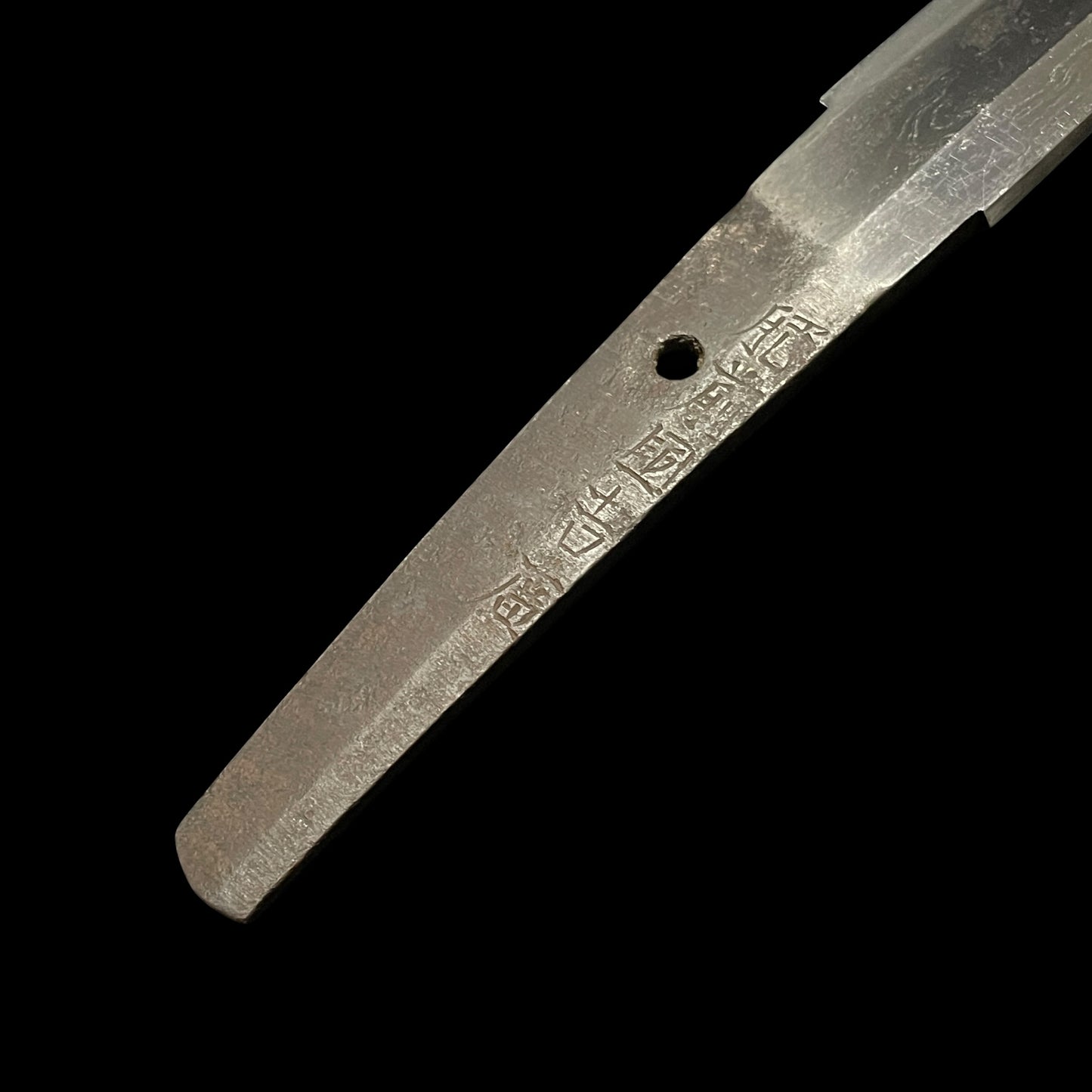 Hizenkoku Yoshihiro 肥前國吉廣 signed Wakizashi, Homarekizu 誉傷, Edo period