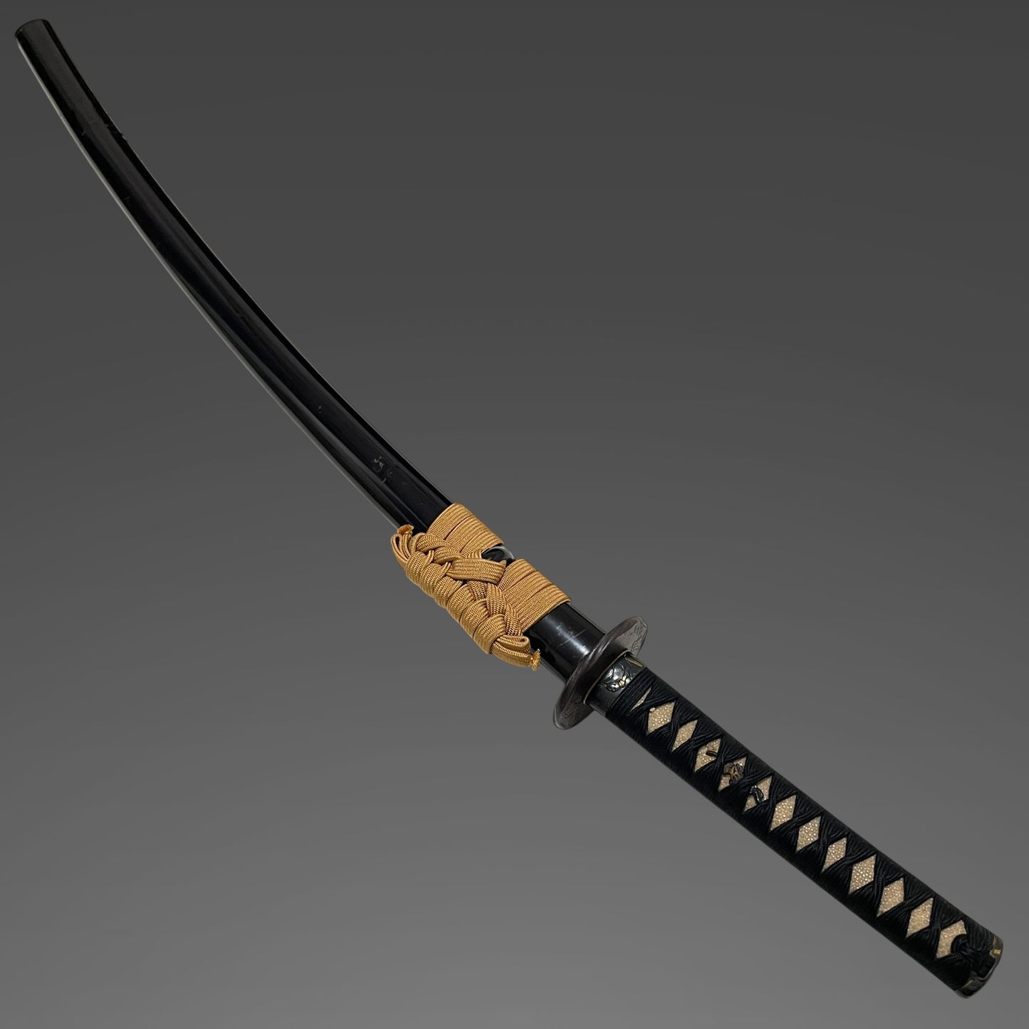 Takinobori 滝登り Tsuba KATANA, Bohi 棒樋, Muromachi period, Oosuriage mumei