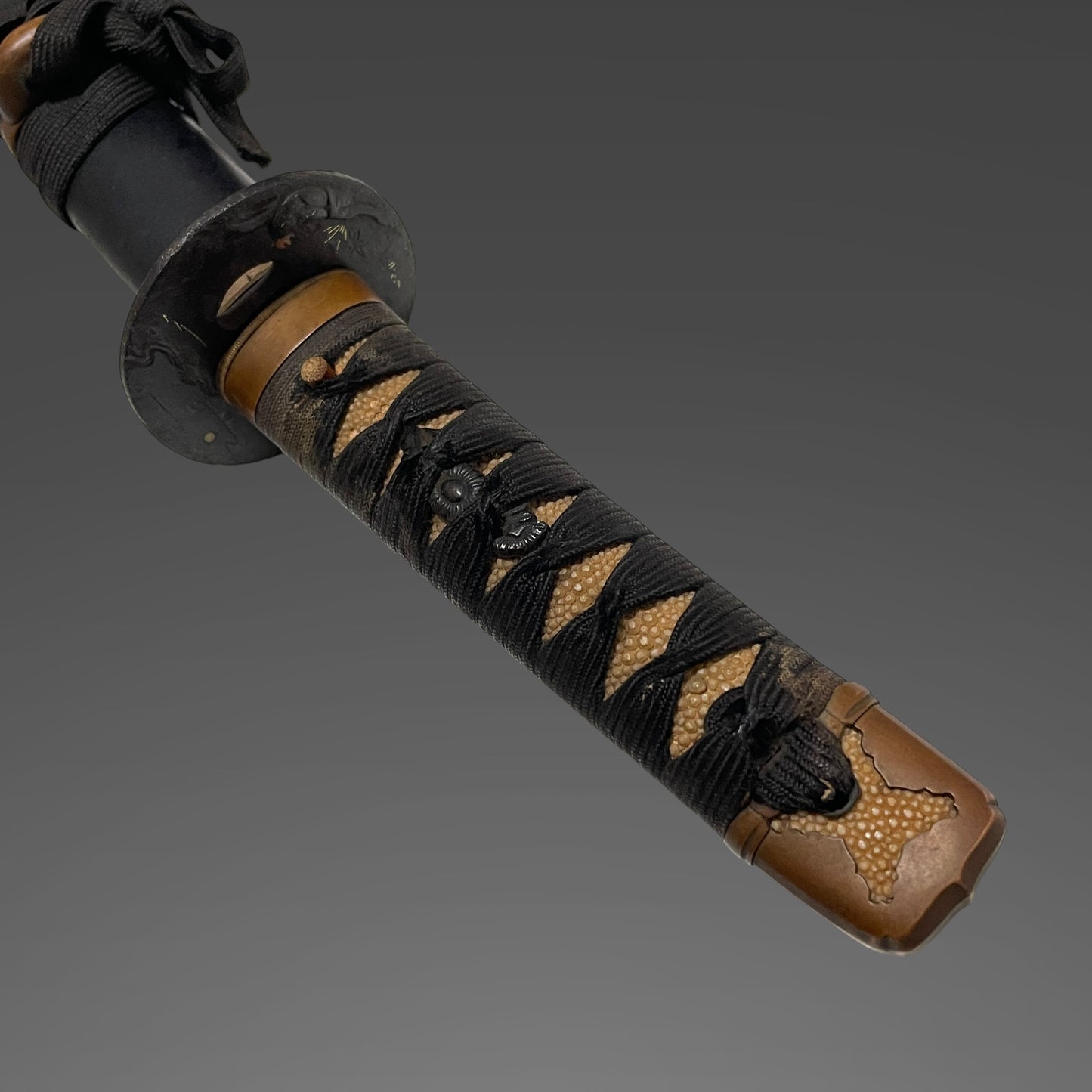 Handachi Koshirae Wakizashi 半太刀拵脇差, Copper Fittings, Tsukimirojin-Tsuba 月見老人鍔