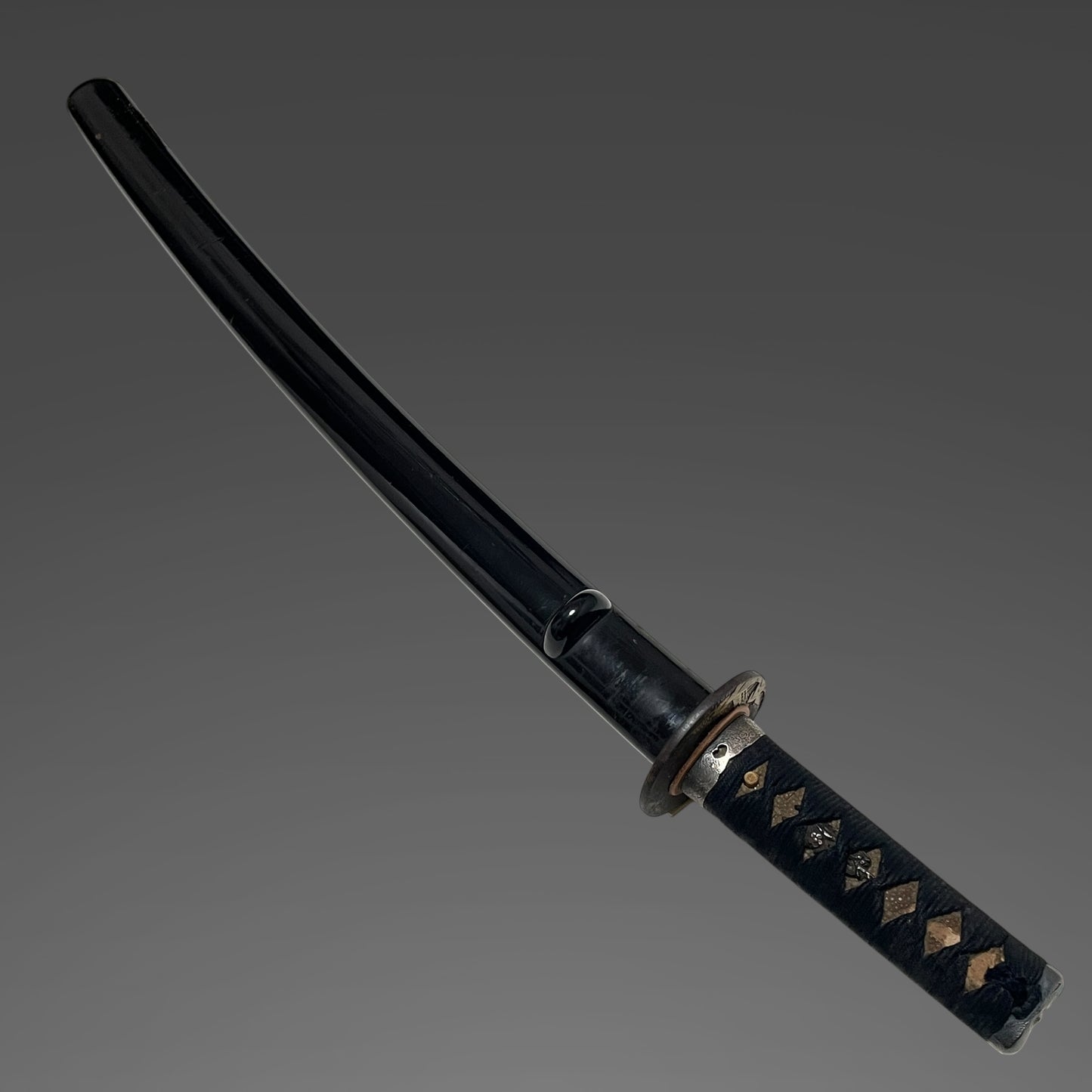 Naginata Naoshi 薙刀直し Wakizashi, Silver Fuchikashira, Muromachi period mumei