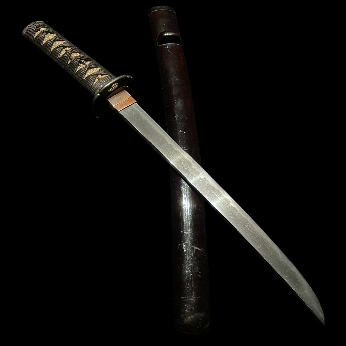 Bat Tsuba and Boar Fuchikashira TANTO, with Kozuka, Muromachi period mumei